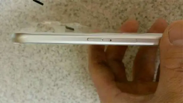 Samsung Galaxy S6 вновь показался на фото