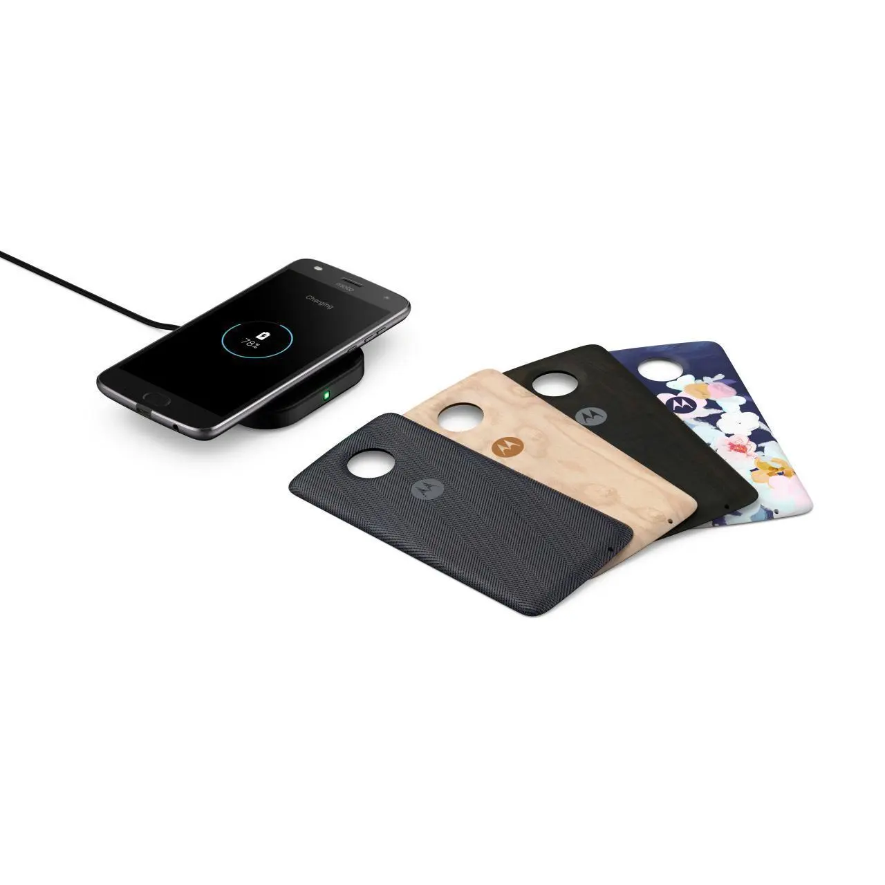 Moto Z2 Play&nbsp;и&nbsp;Moto Mods поступили в&nbsp;продажу в&nbsp;России