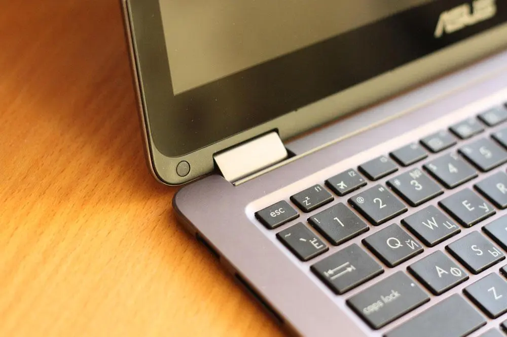 Лёгкий и гибкий ультрабук Asus Zenbook Flip UX360CA