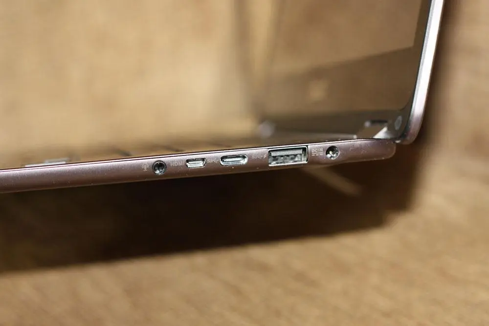 Лёгкий и гибкий ультрабук Asus Zenbook Flip UX360CA