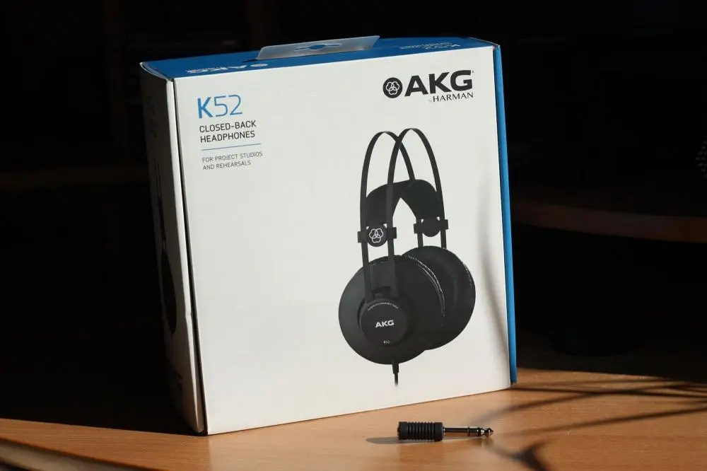 Рассматриваем и пробуем наушники AKG K52