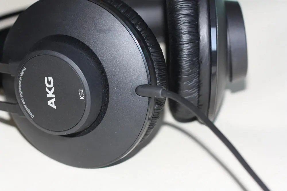 Рассматриваем и пробуем наушники AKG K52