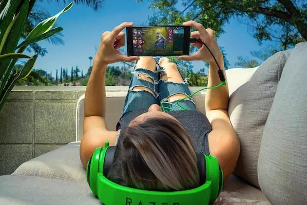 Razer выпустила супер мощный и навороченный смартфон