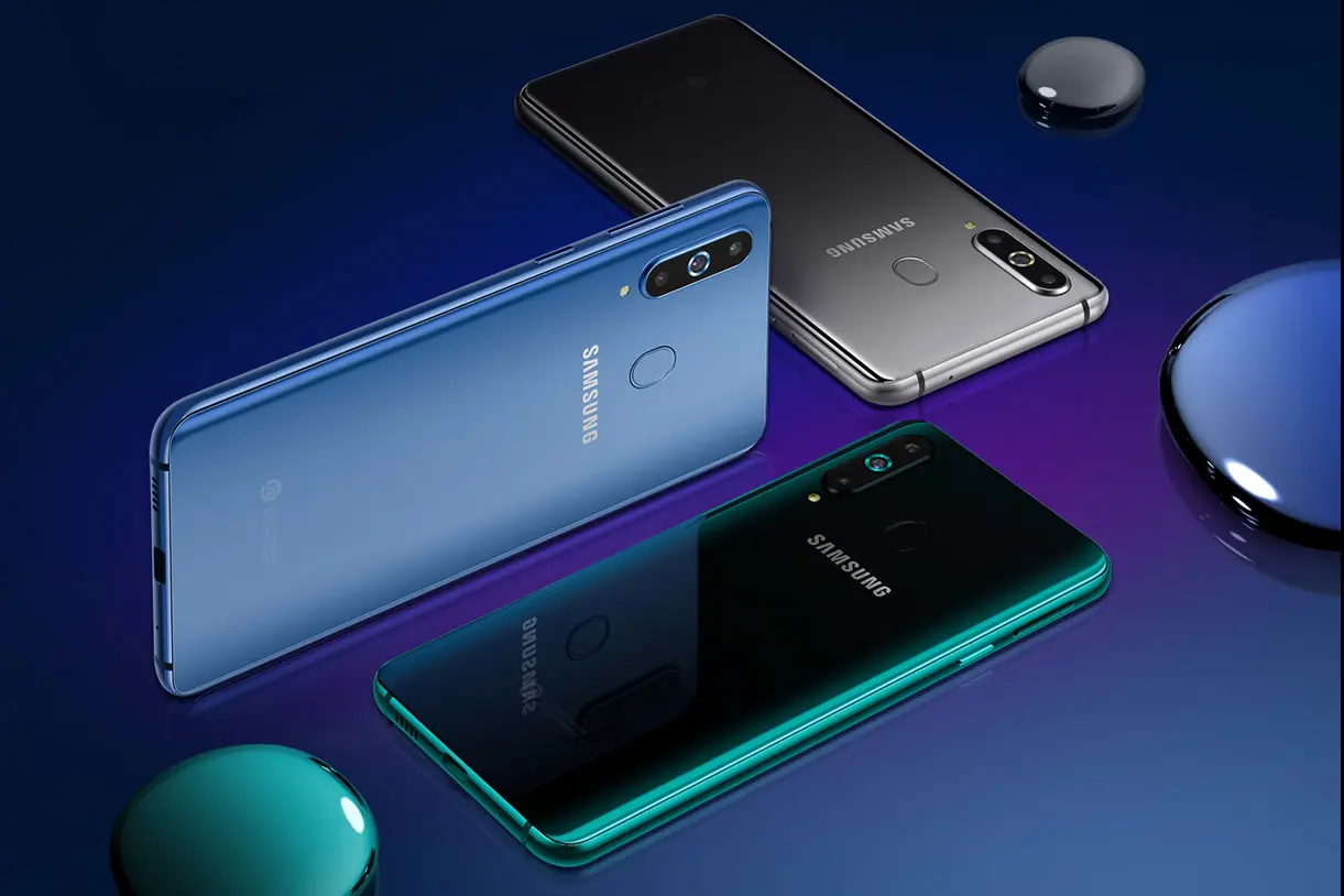 Чем кроме отверстия в экране интересен Samsung Galaxy A8s?