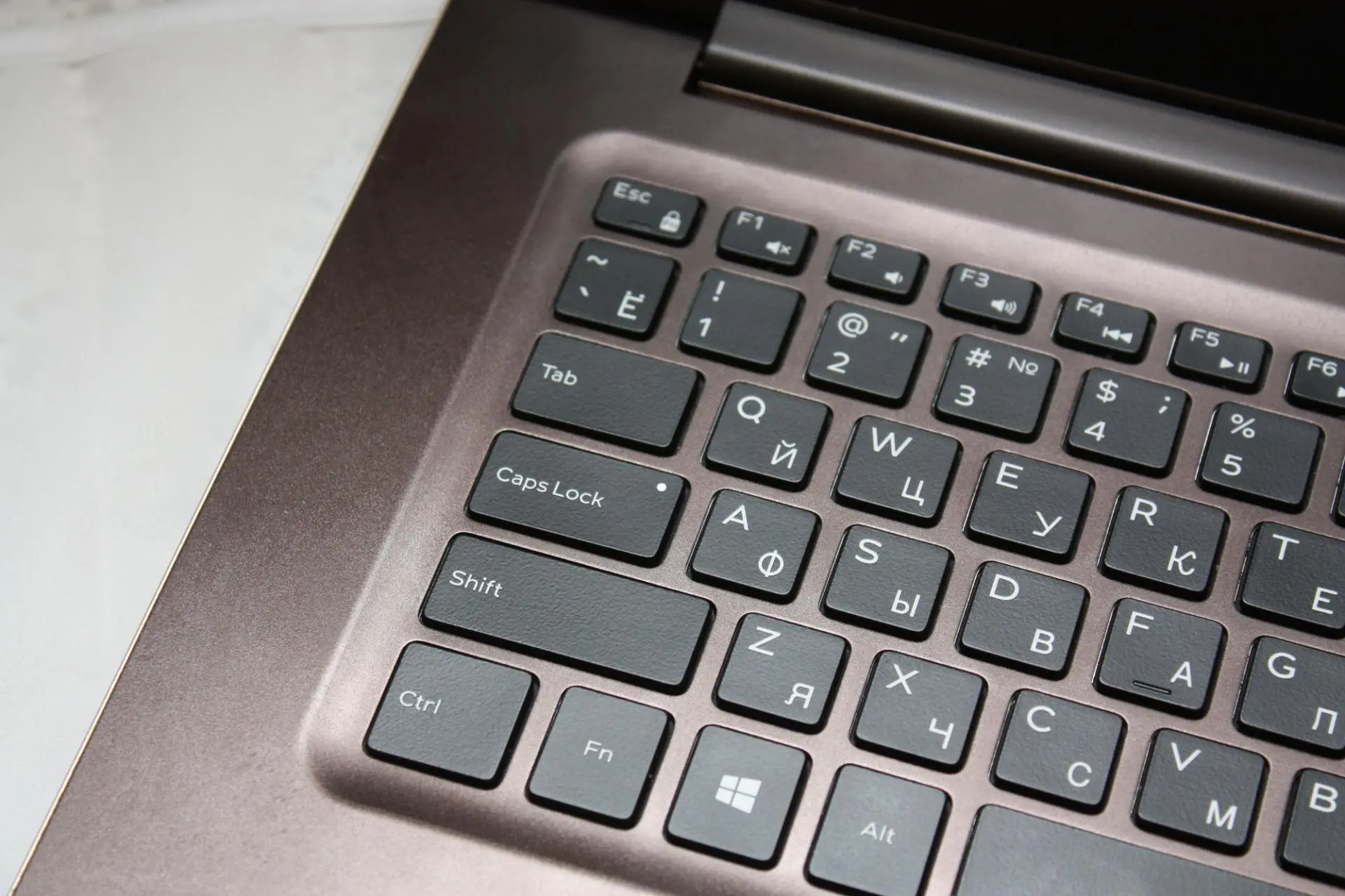 Обзор ноутбука Dell Vostro 5471