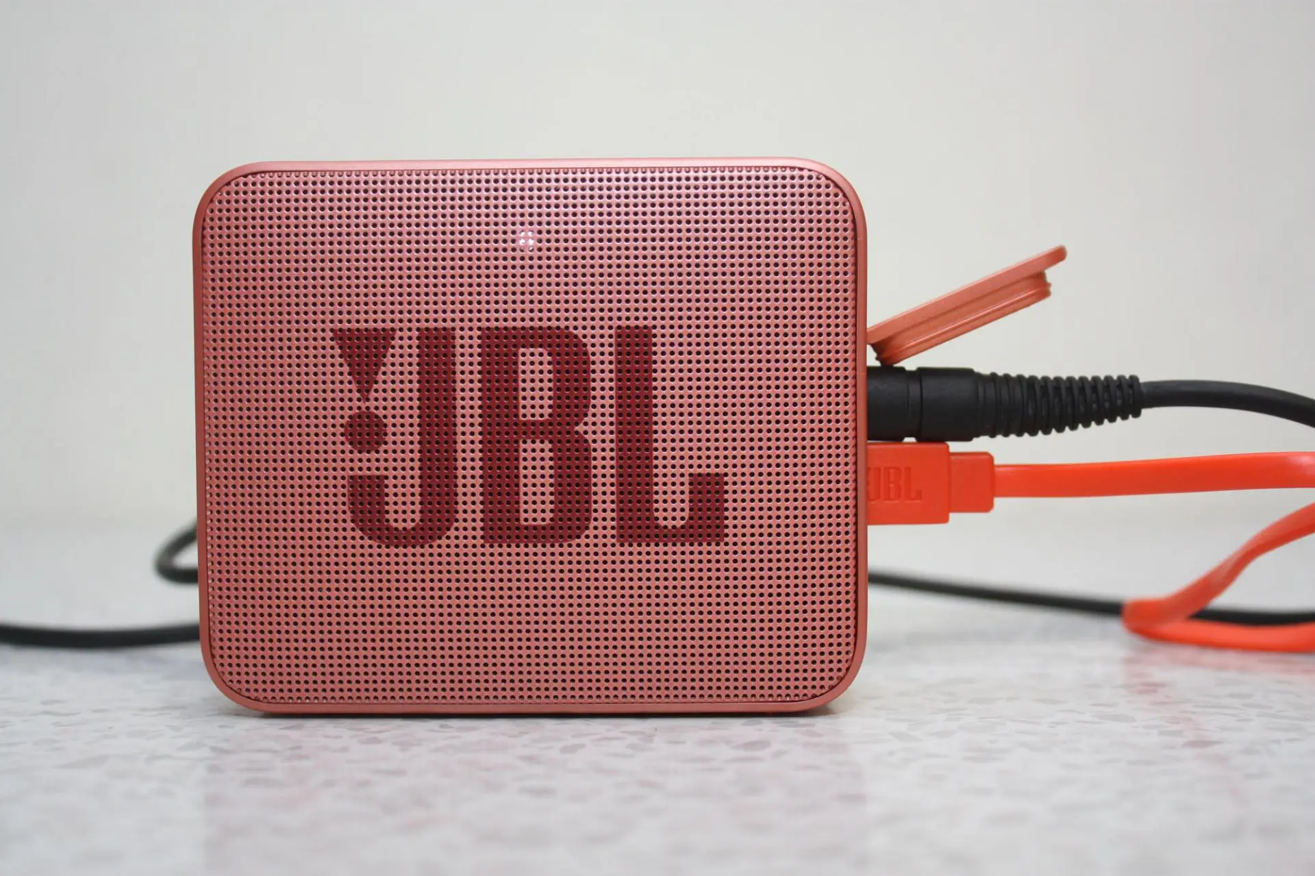Обзор портативной беспроводной колонки JBL Go&nbsp;2
