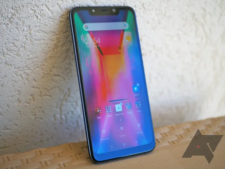 Вы уже купили Xiaomi Pocophone F1? Продано 700 тысяч штук за 3 месяца