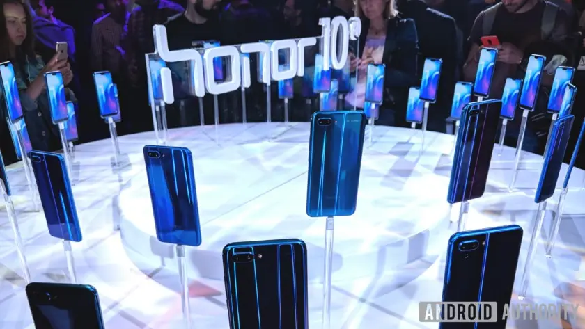 Huawei обгоняет по продажам сама себя в рамках бренда и суббренда в Китае