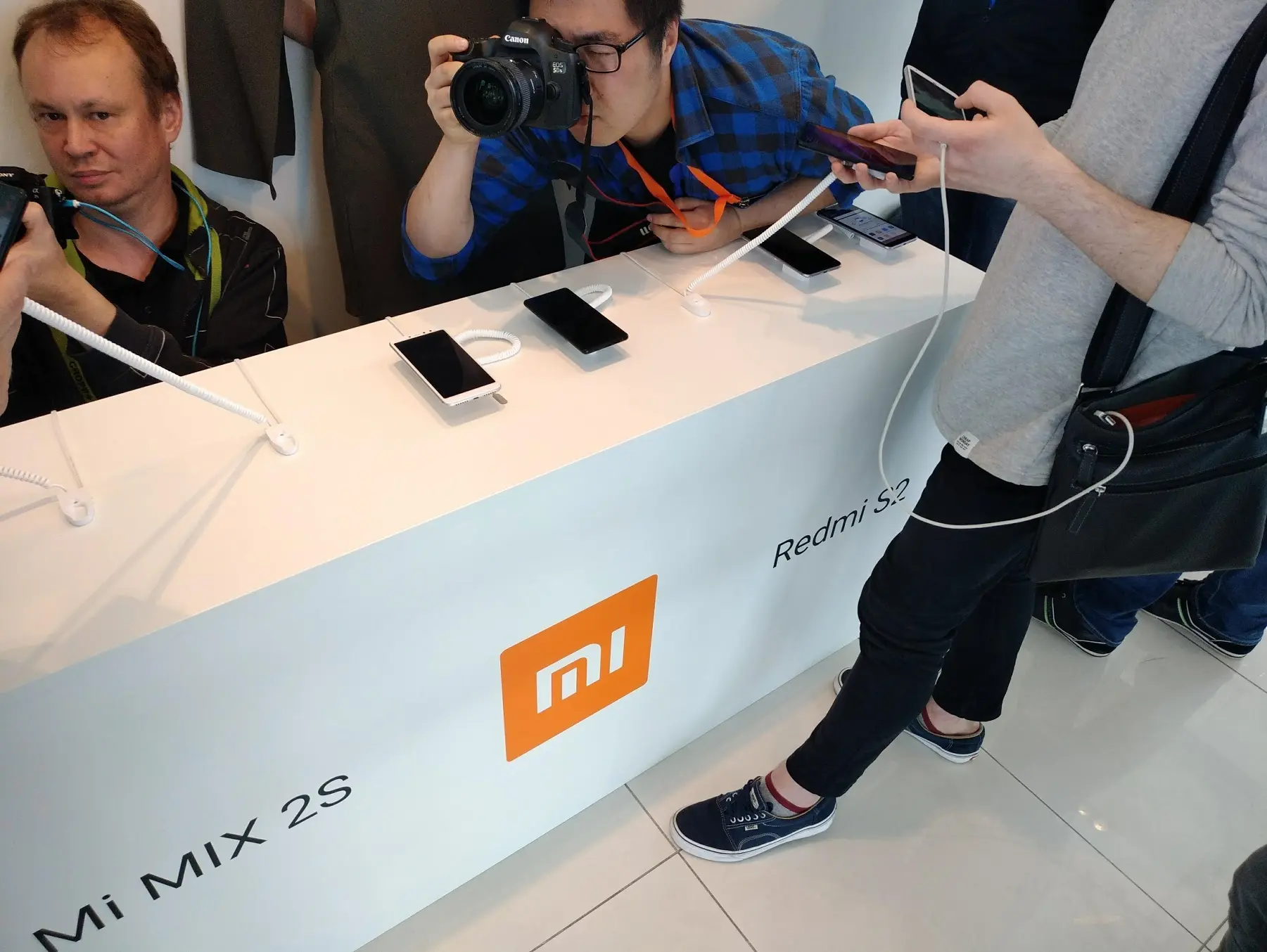 Российские цены на Xiaomi Mi Mix 2S и Redmi S2 объявлены официально