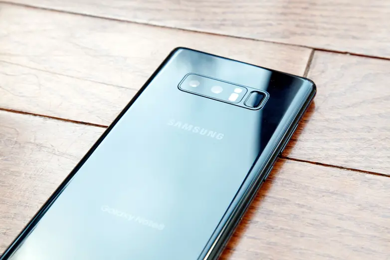Гадание на кофейной гуще: сканер отпечатков в экране у Galaxy Note 9 будет!
