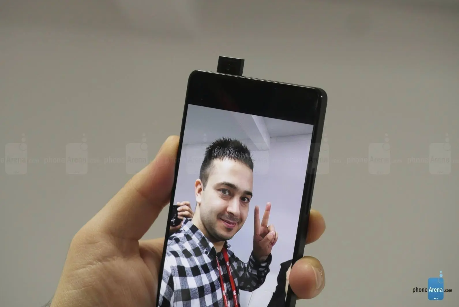 Vivo Apex впечатлил всех на MWC 2018