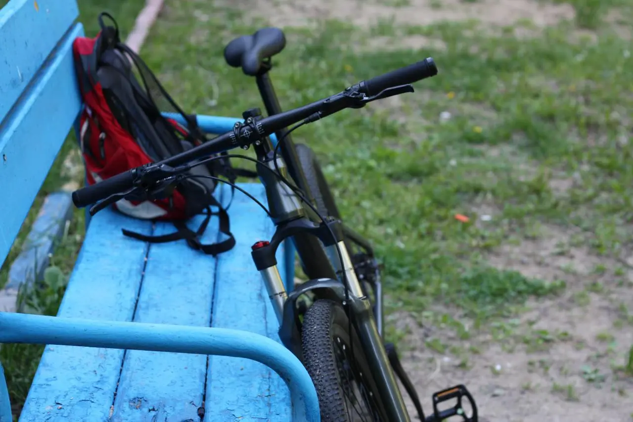 Горный велосипед Xiaomi QiCycle XC650 Smart Mountain Bike можно купить дешевле, чем в Китае