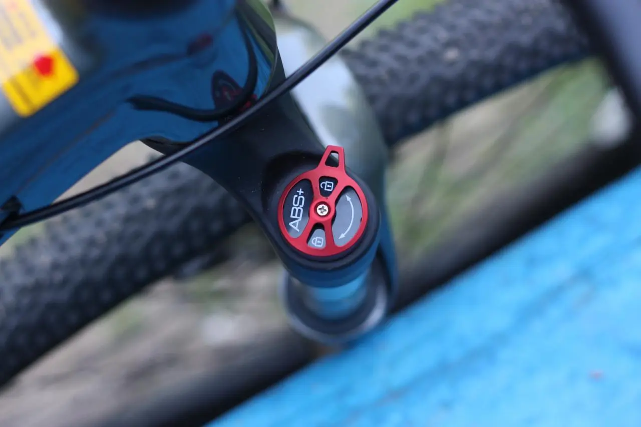 Горный велосипед Xiaomi QiCycle XC650 Smart Mountain Bike можно купить дешевле, чем в Китае