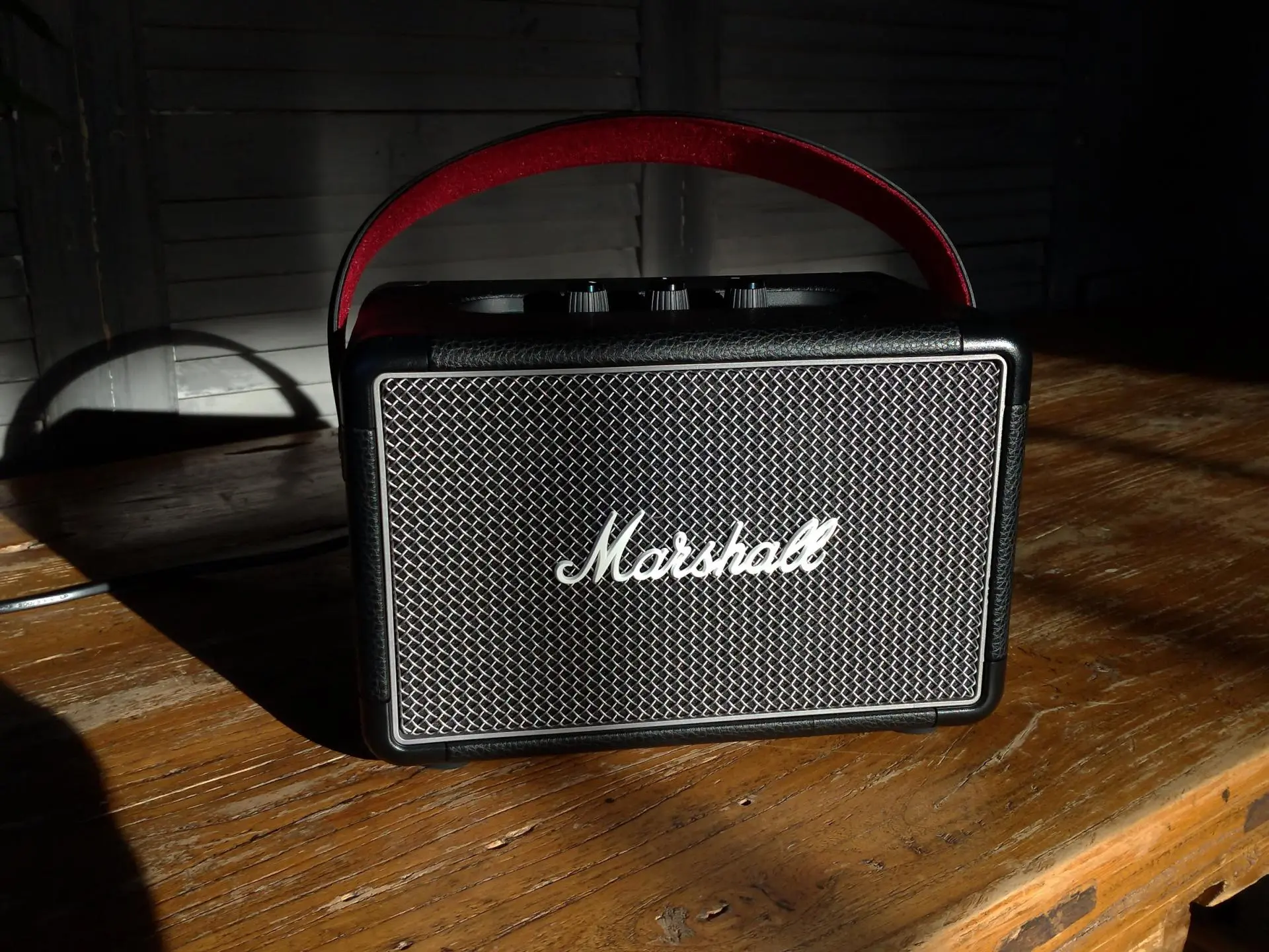 Marshall Killburn — для тех, кто любит брать музыку с собой
