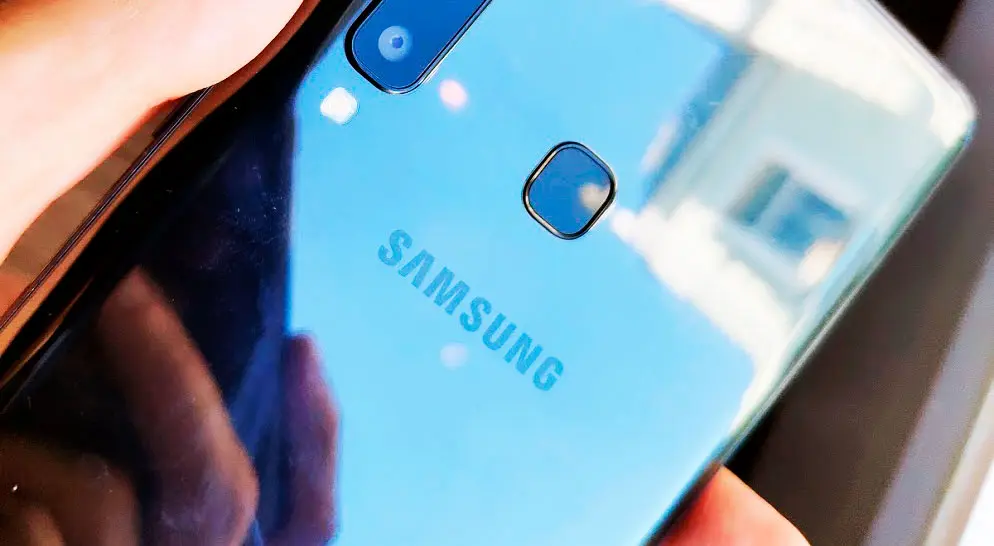 Устройства Samsung любят покупать в рассрочку. Дорого стоят?