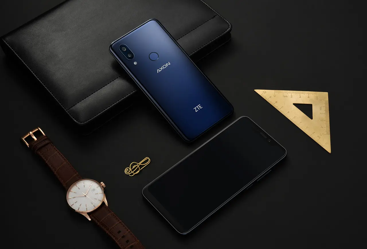 ZTE Axon 9 Pro врывается на рынок флагманов
