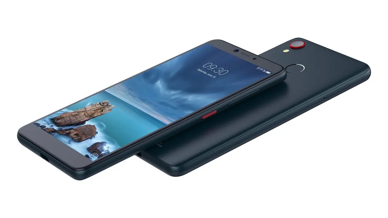 ZTE обещает практичный и функциональный аппарат Blade A7 Vita за 8990 рублей
