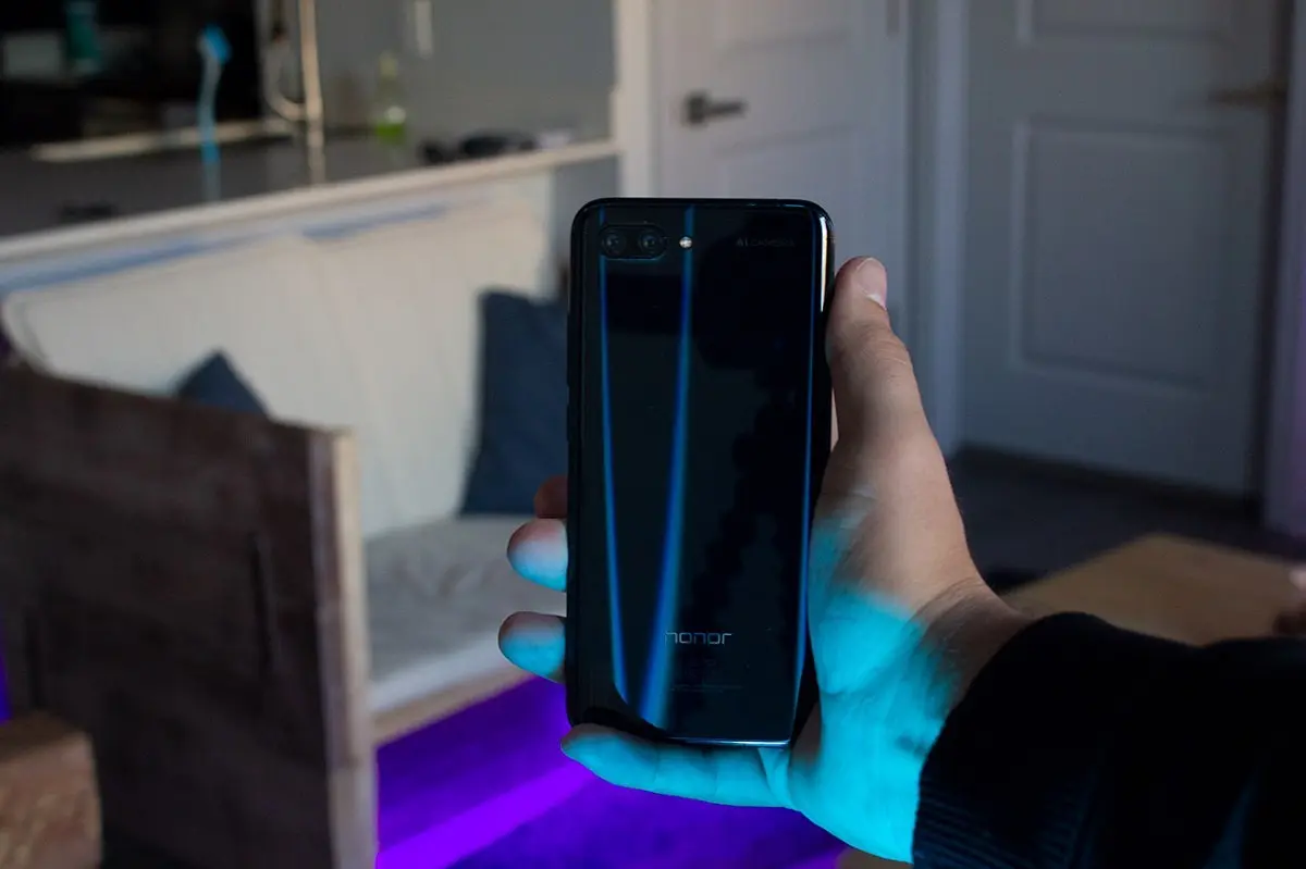 Honor Play или Honor 10? Где выше&nbsp;цена-качество?
