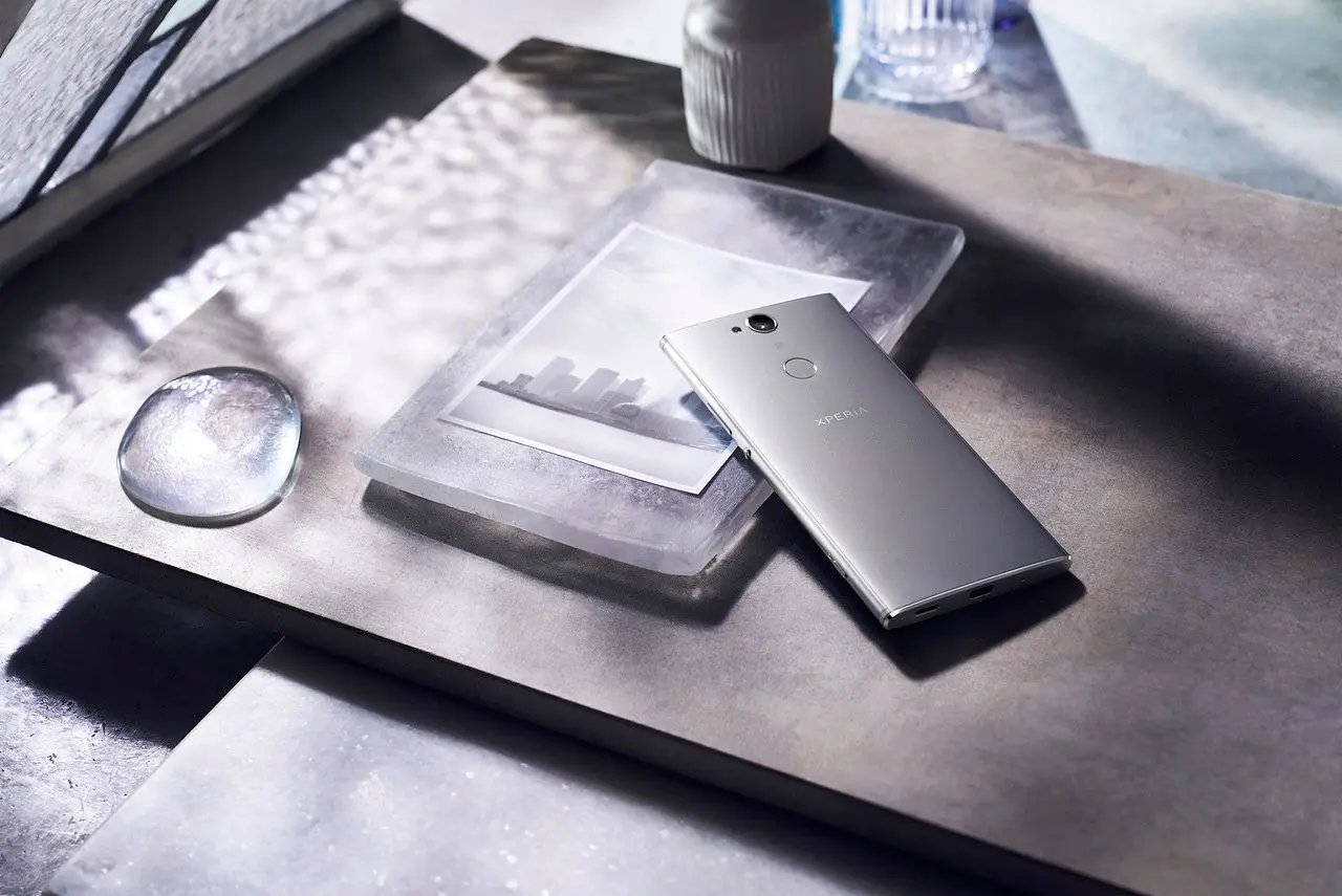Sony дарит стереогарнитуру при покупке Xperia XA2 Plus. Старт продаж в России