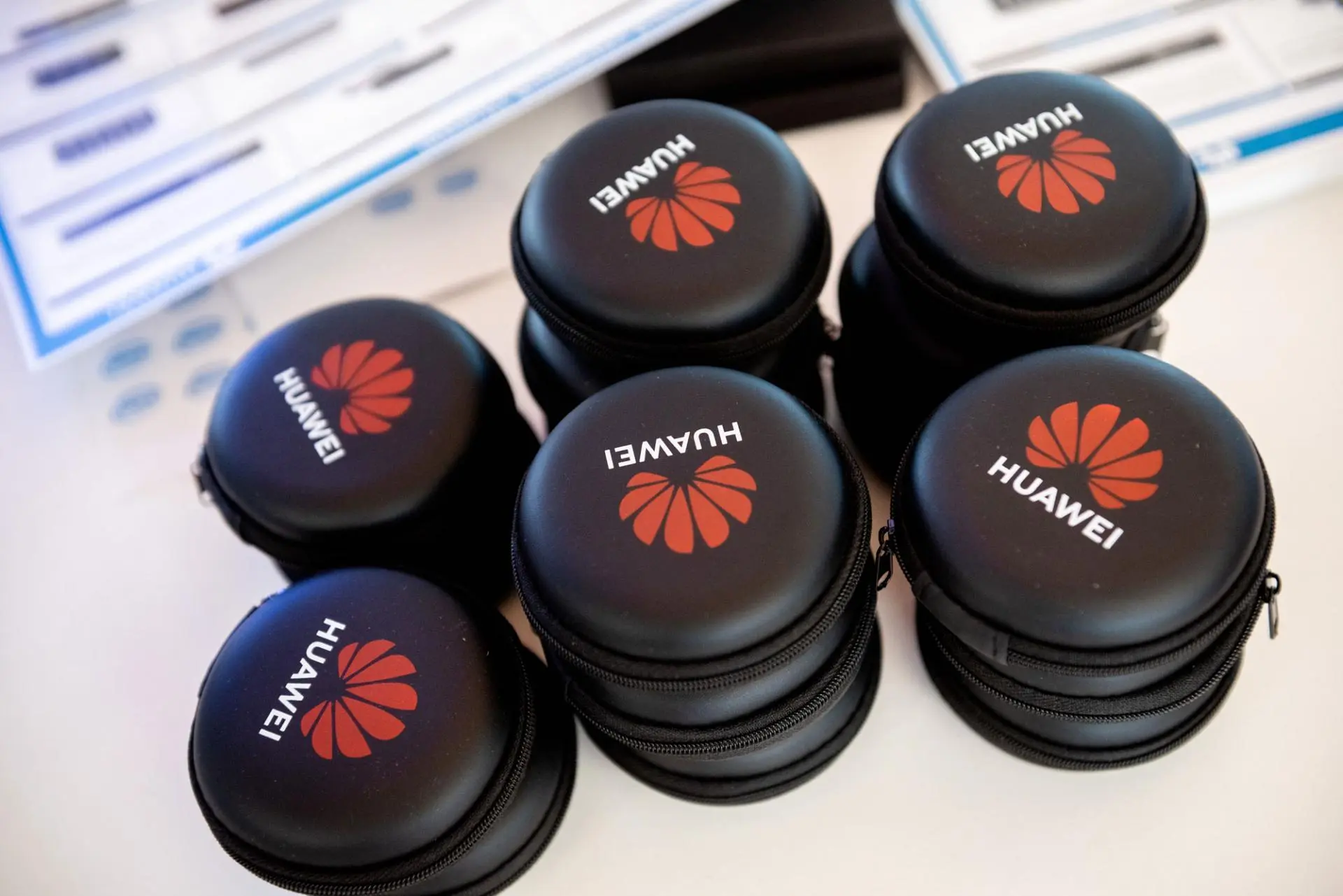 Huawei прокачает почти 50 устройств до EMUI 9.1. У нас полный список