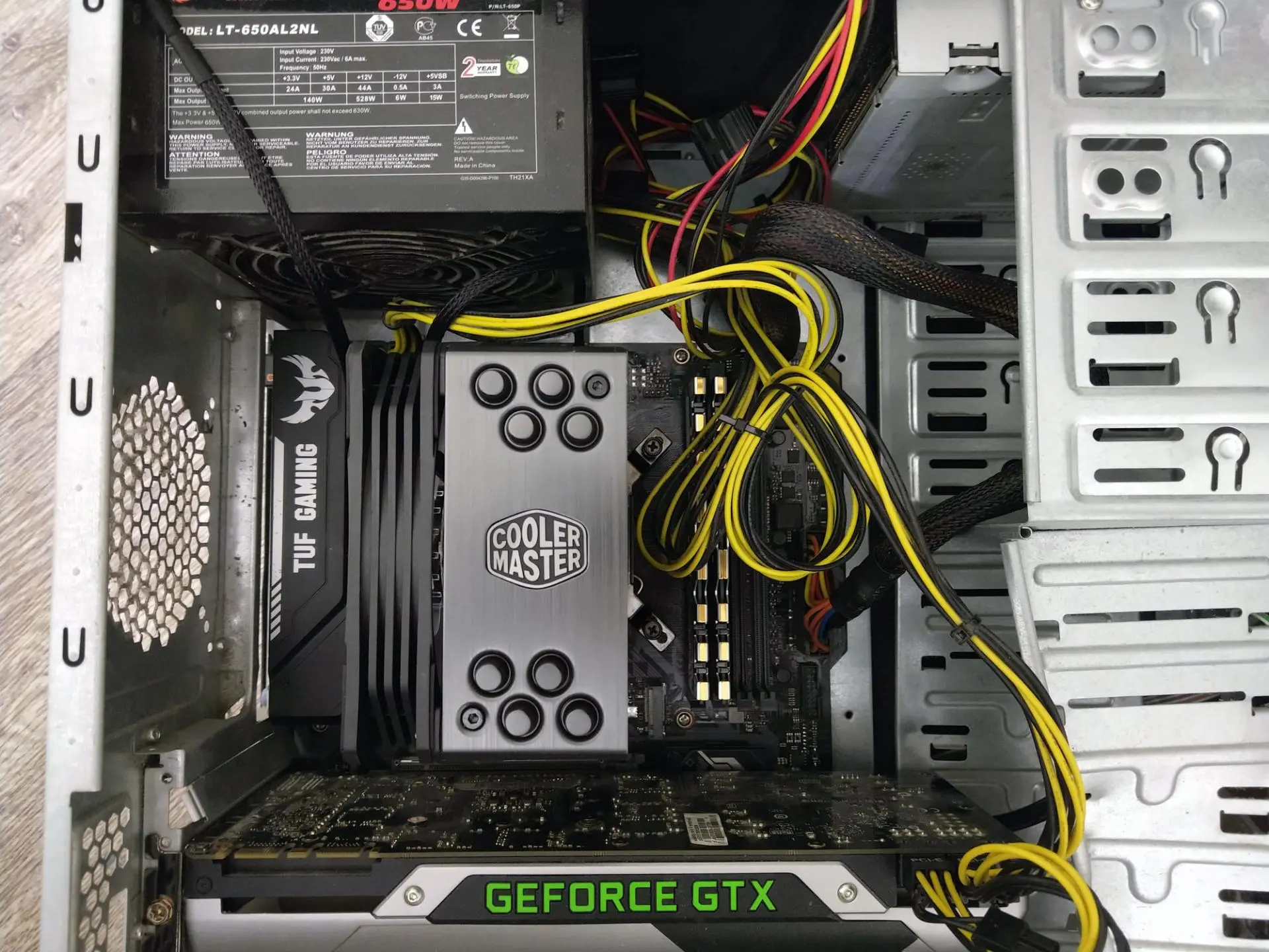 Обзор кулера Cooler Master Hyper 212 RGB Black Edition: заметно охладил и&nbsp;ускорил Intel Core i5-8500