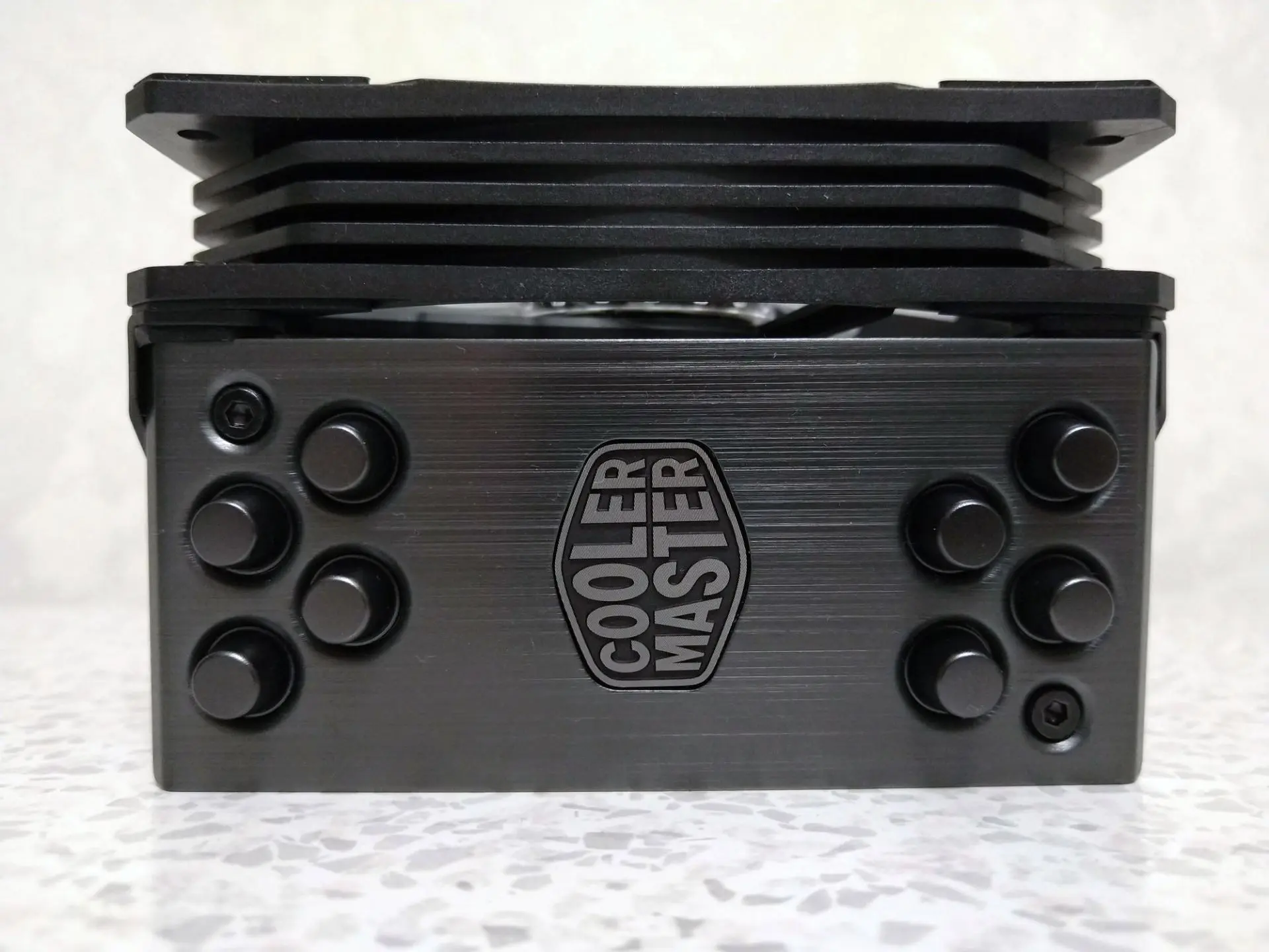 Обзор кулера Cooler Master Hyper 212 RGB Black Edition: заметно охладил и&nbsp;ускорил Intel Core i5-8500
