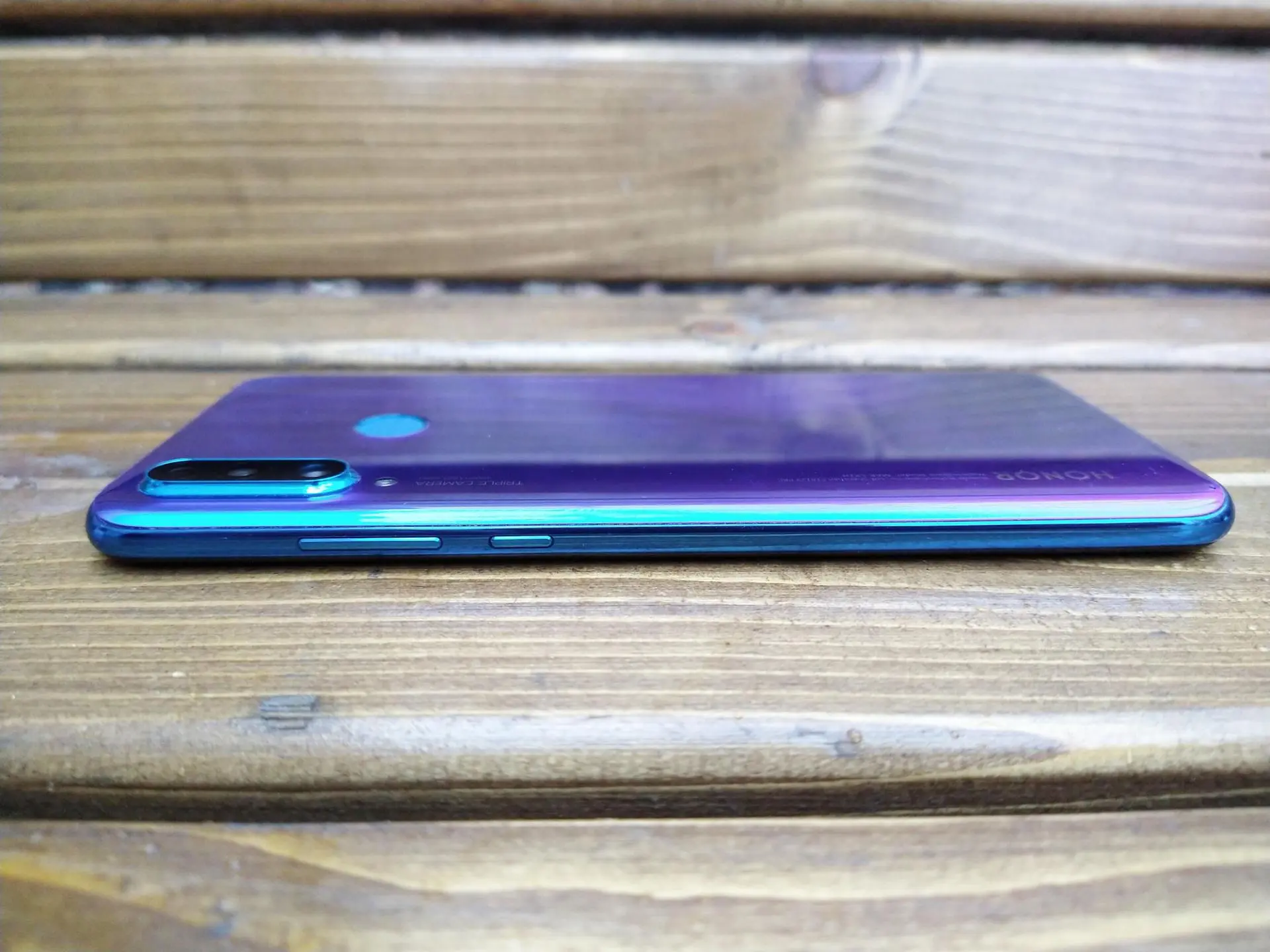 Обзор смартфона Honor 20s