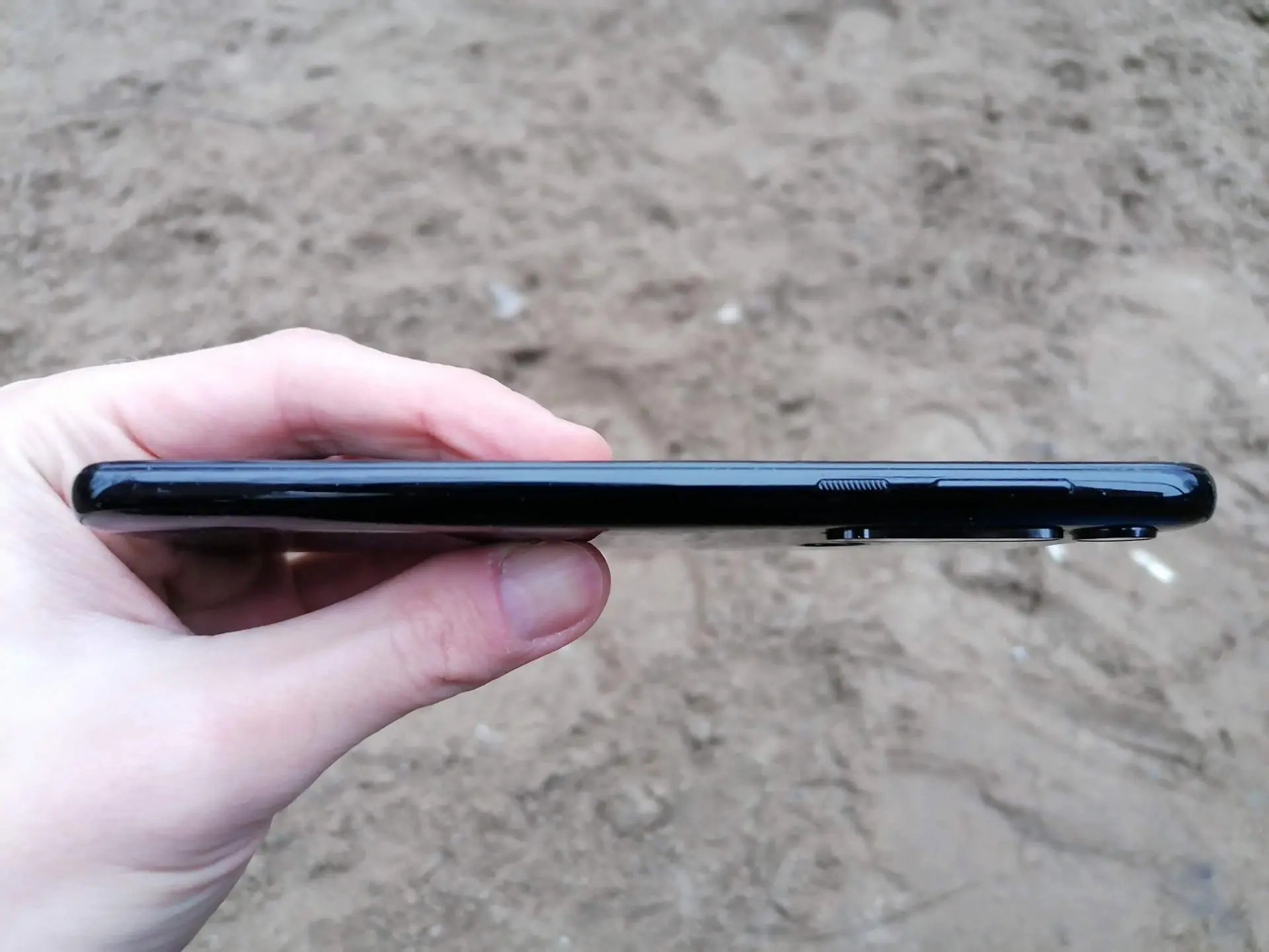 Обзор смартфона Motorola Moto G8 Plus