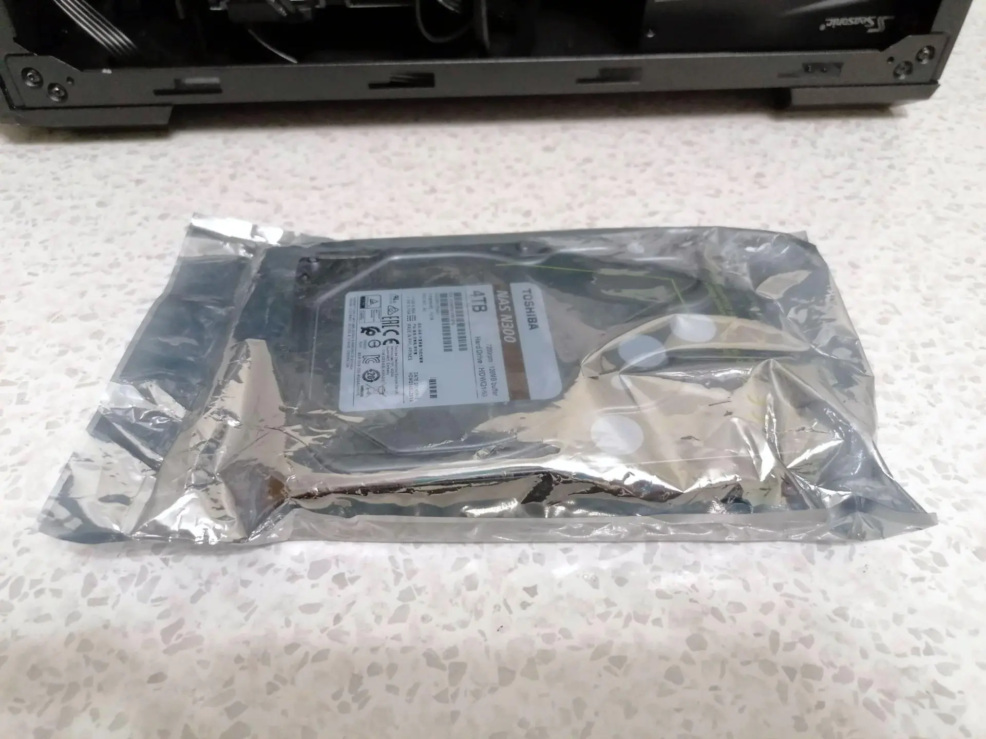 Обзор жёсткого диска&nbsp;Toshiba HDWQ140UZSVA