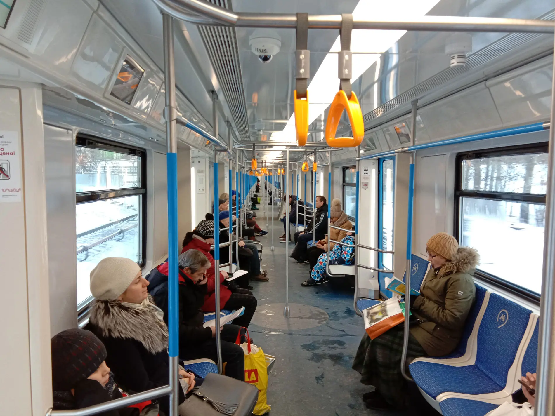 Говорят, что в метро могут ввести зональну оплату проезда. Но метрополитен опровергает