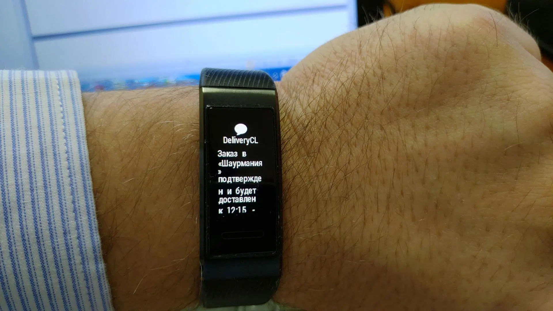 Обзор фитнес-браслета Huawei Band 3 Pro с цветным экраном
