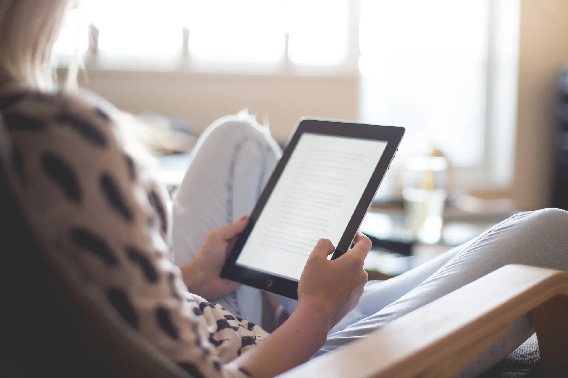 Оказывается со смартфонов читают книги. Статистика от Мегафона