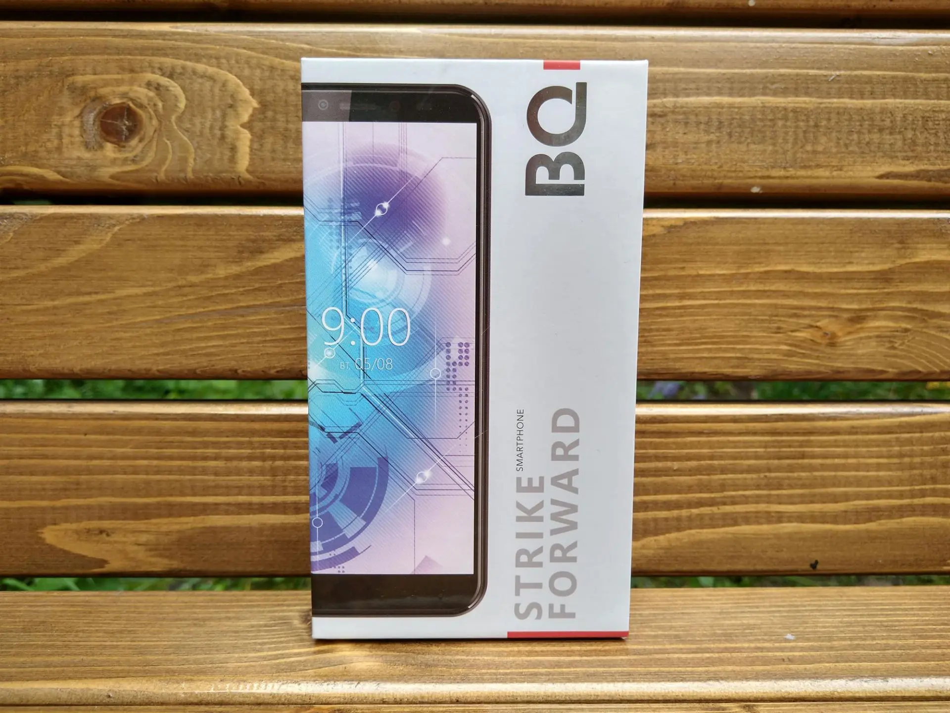 Обзор смартфона BQ 5528L Strike Forward