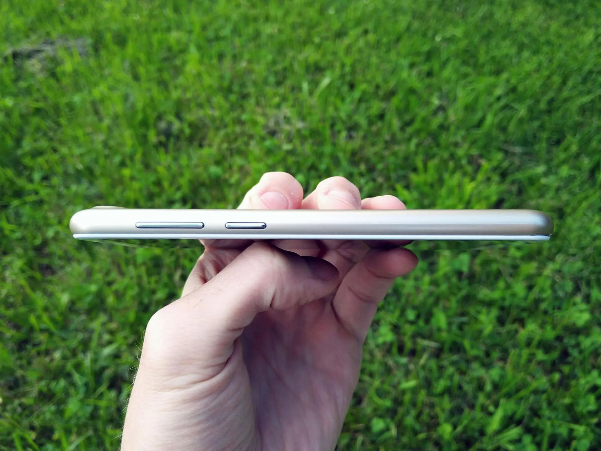 Обзор смартфона INOI kPhone