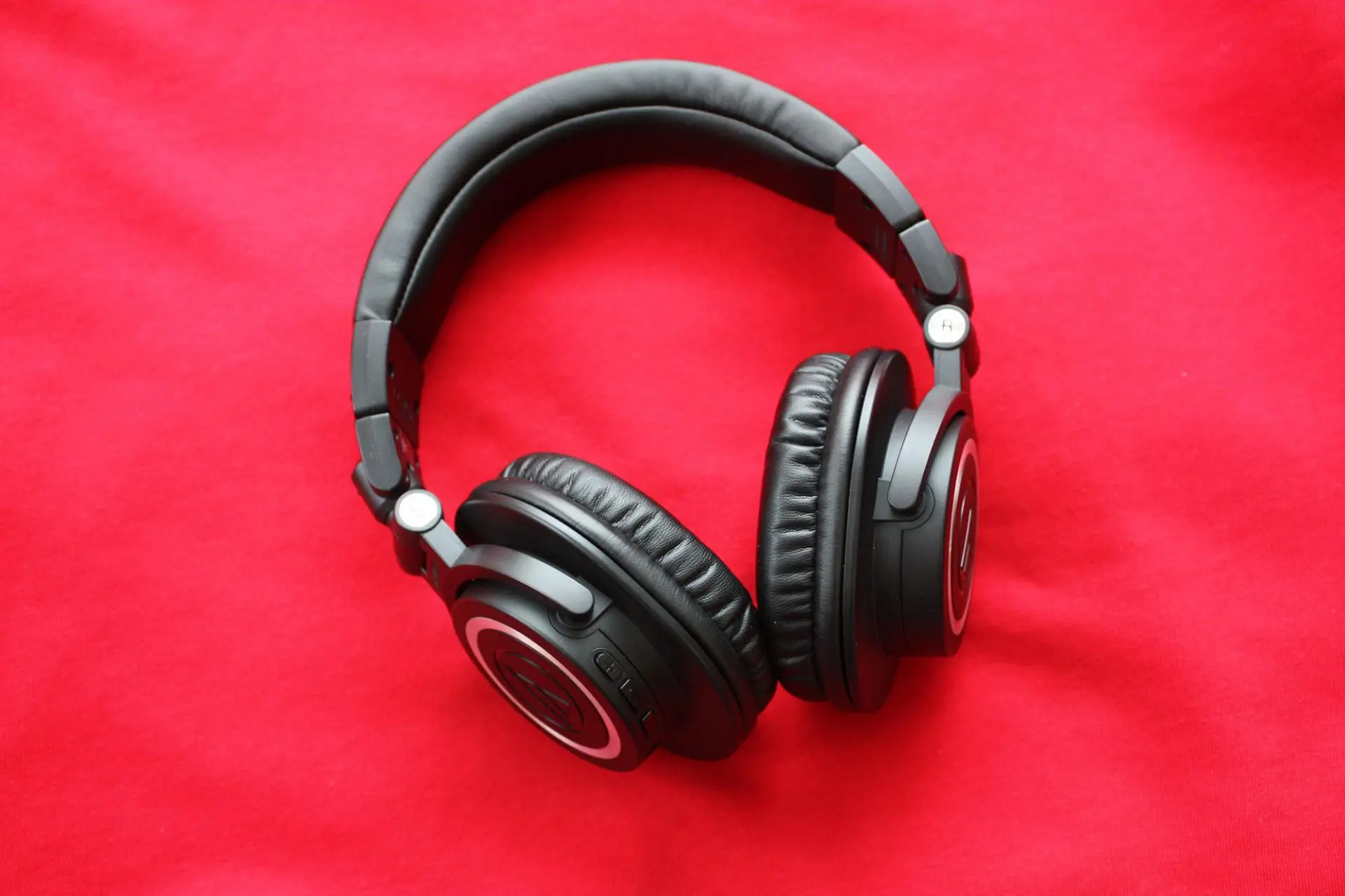 Обзор беспроводных наушников Audio-Technica ATH-M50xBT – легендарный звук