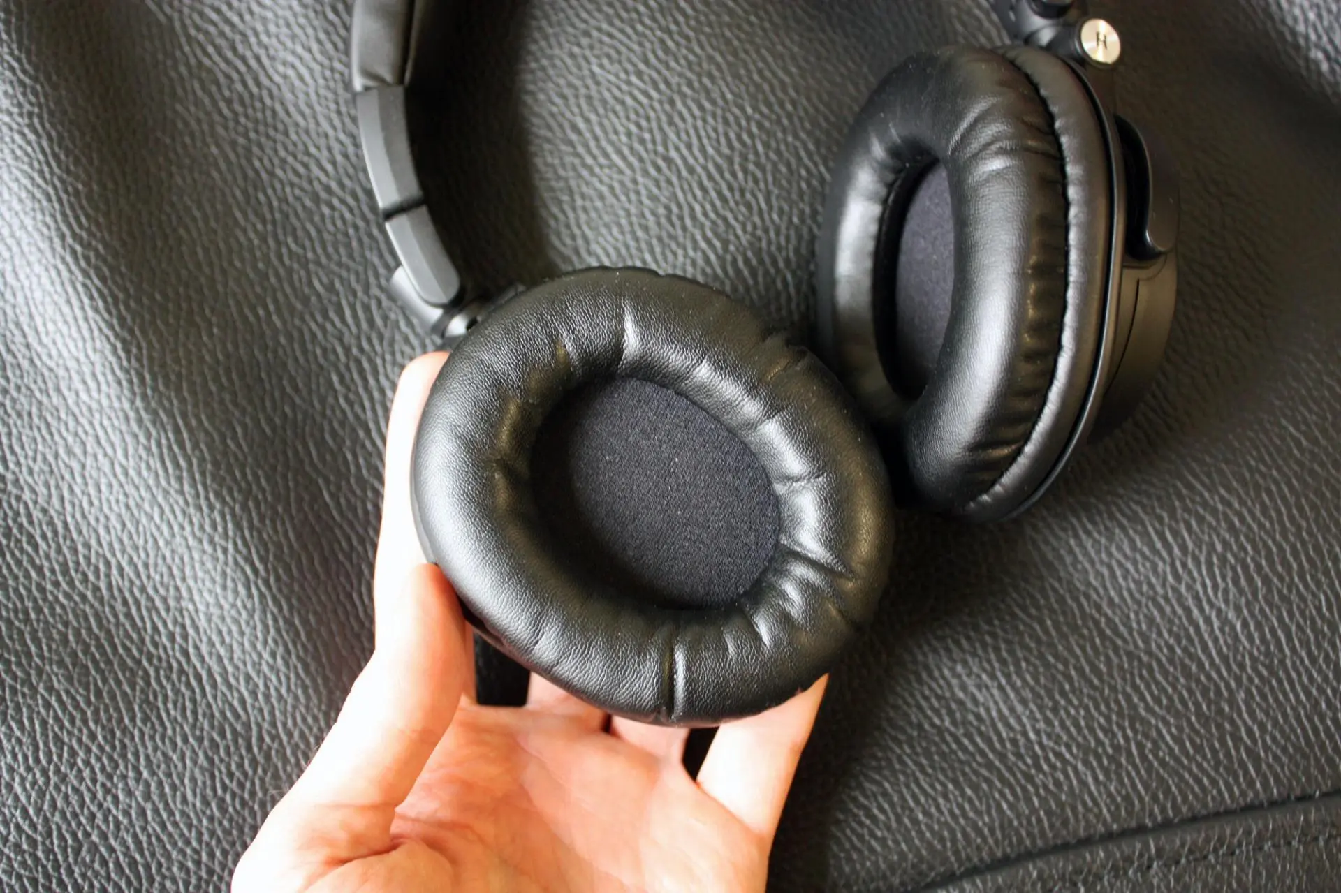 Обзор беспроводных наушников Audio-Technica ATH-M50xBT – легендарный звук