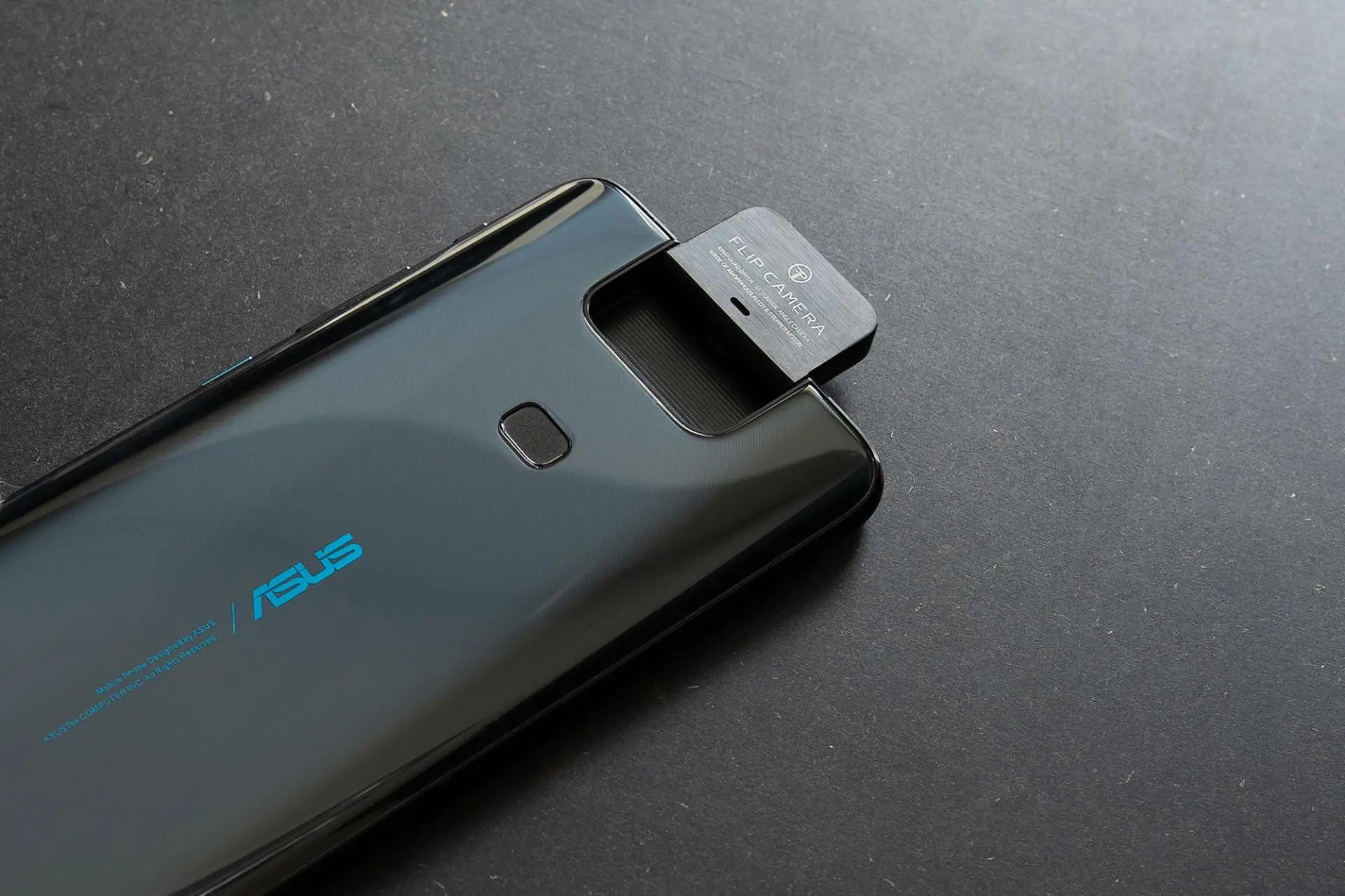 Asus Zenfone 6 готовится навести шорох на рынке смартфонов