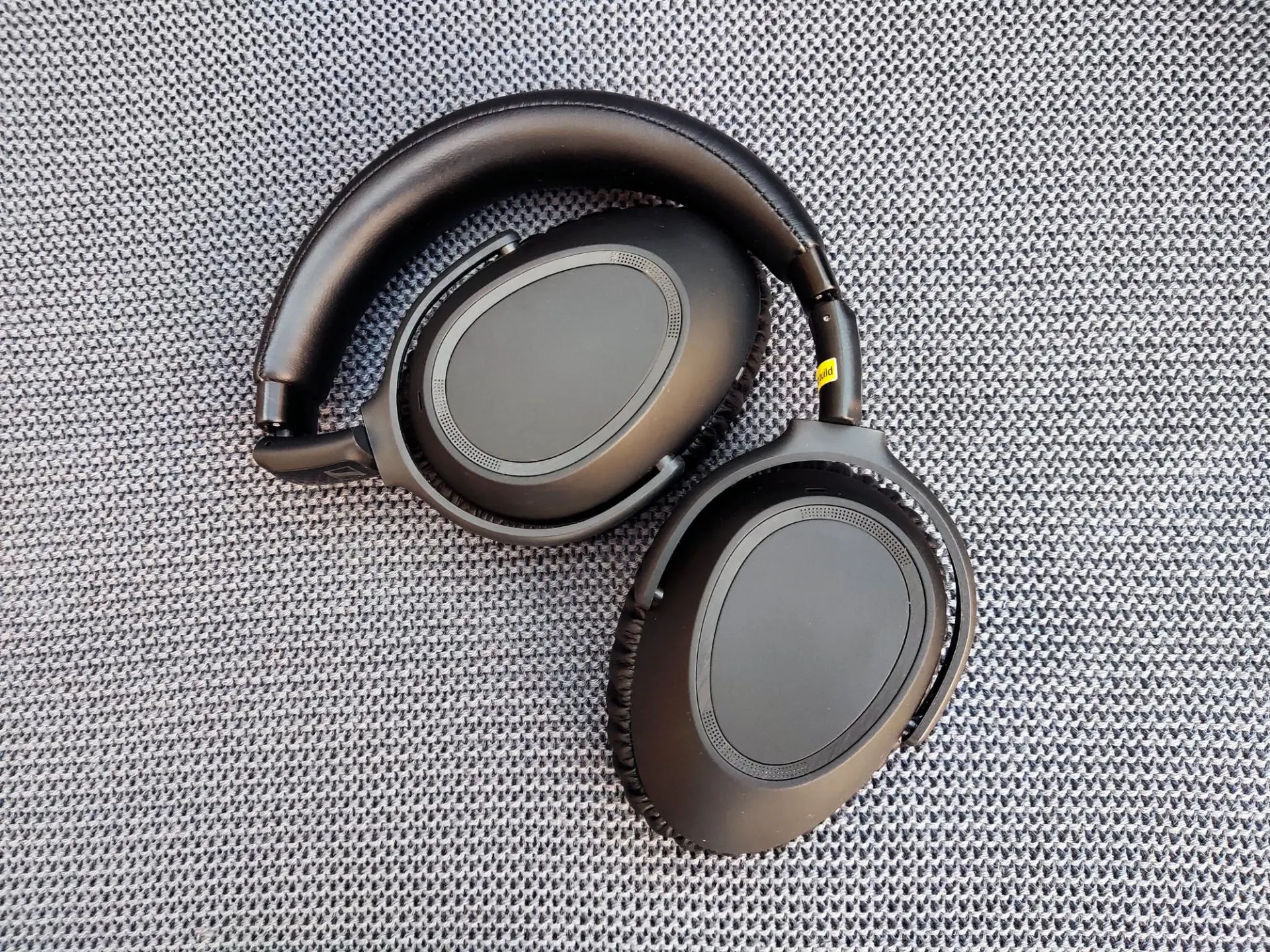 Обзор беспроводных наушников Sennheiser PXC 550-II Wireless