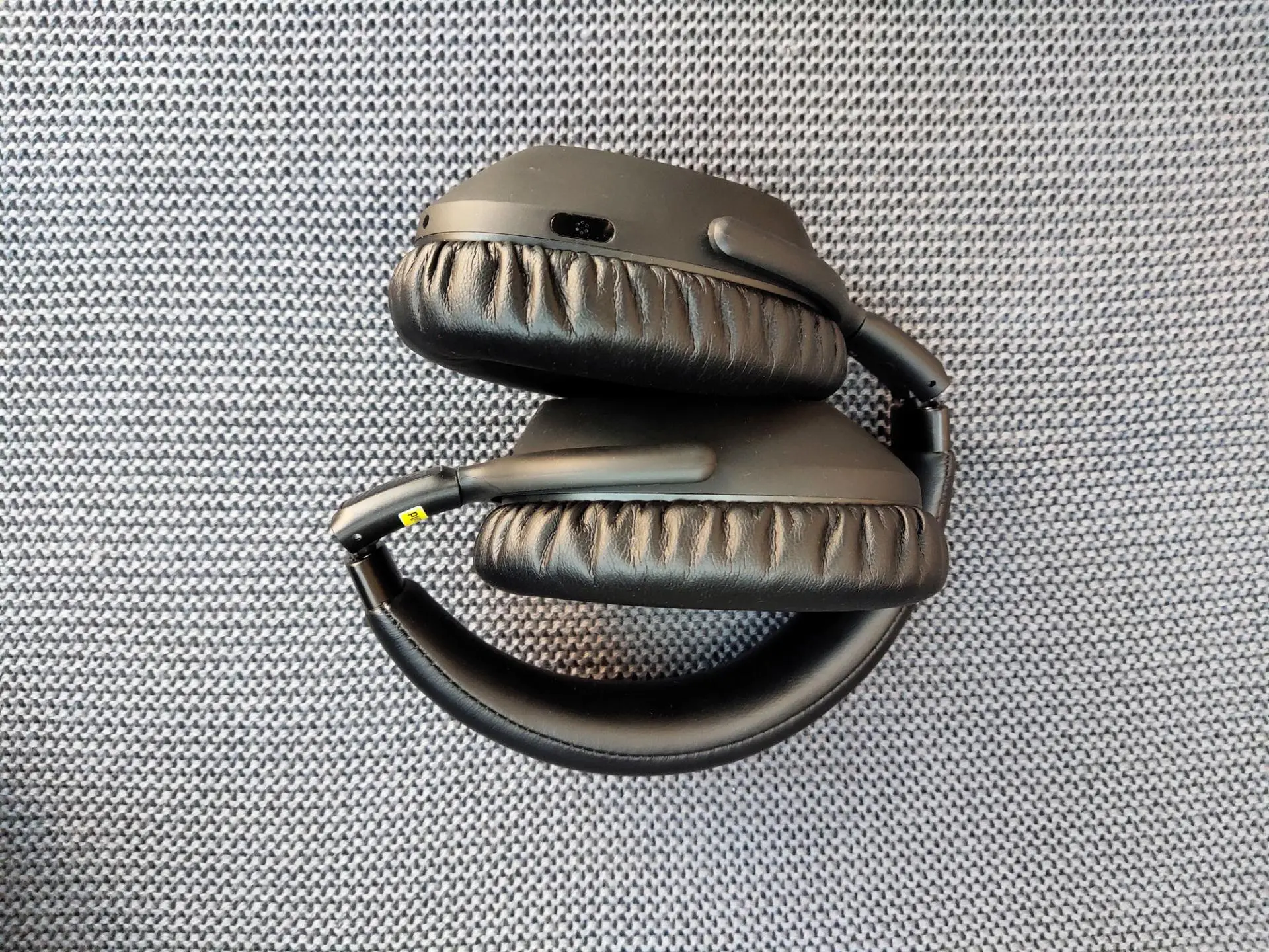 Обзор беспроводных наушников Sennheiser PXC 550-II Wireless