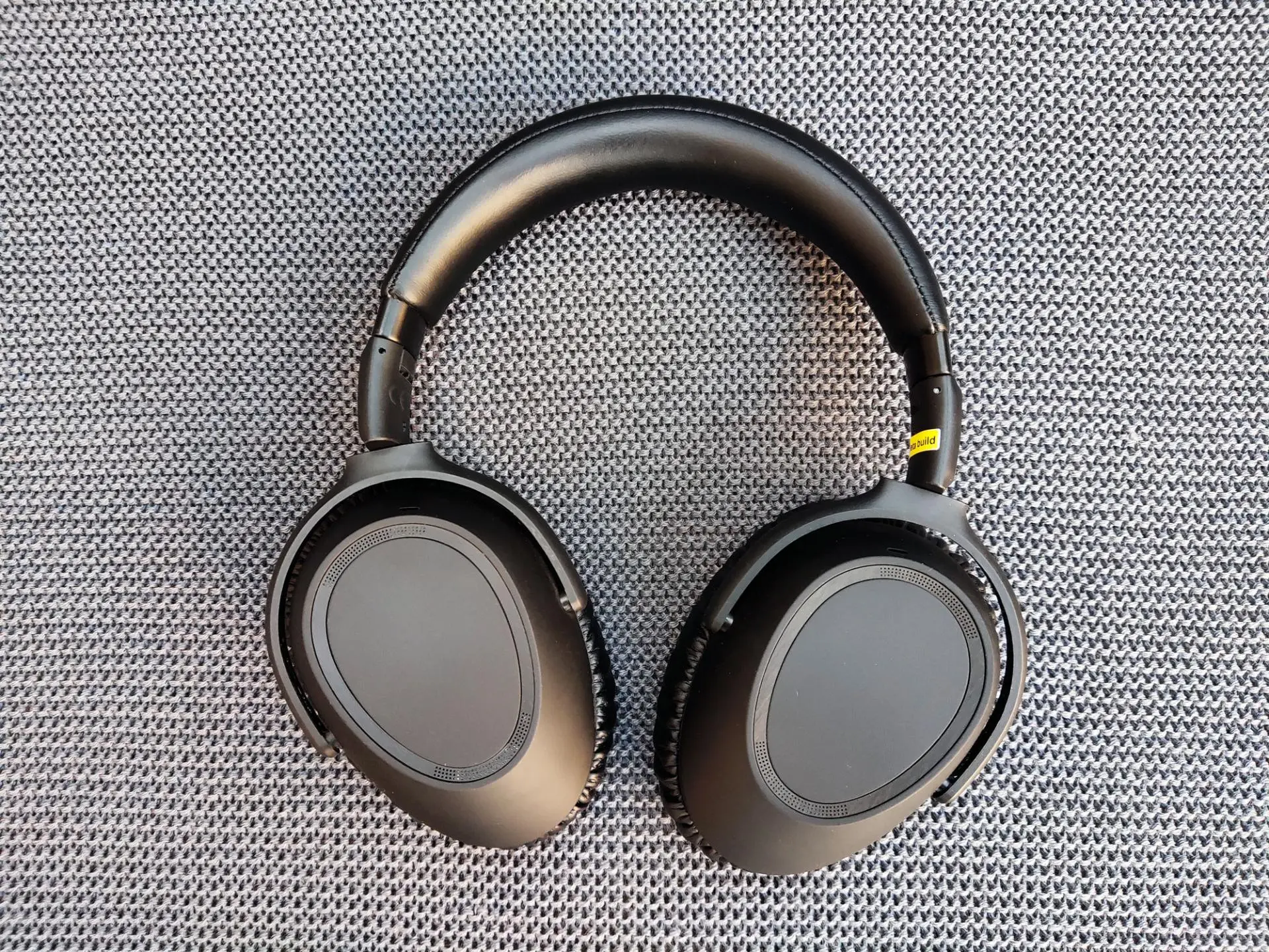 Обзор беспроводных наушников Sennheiser PXC 550-II Wireless