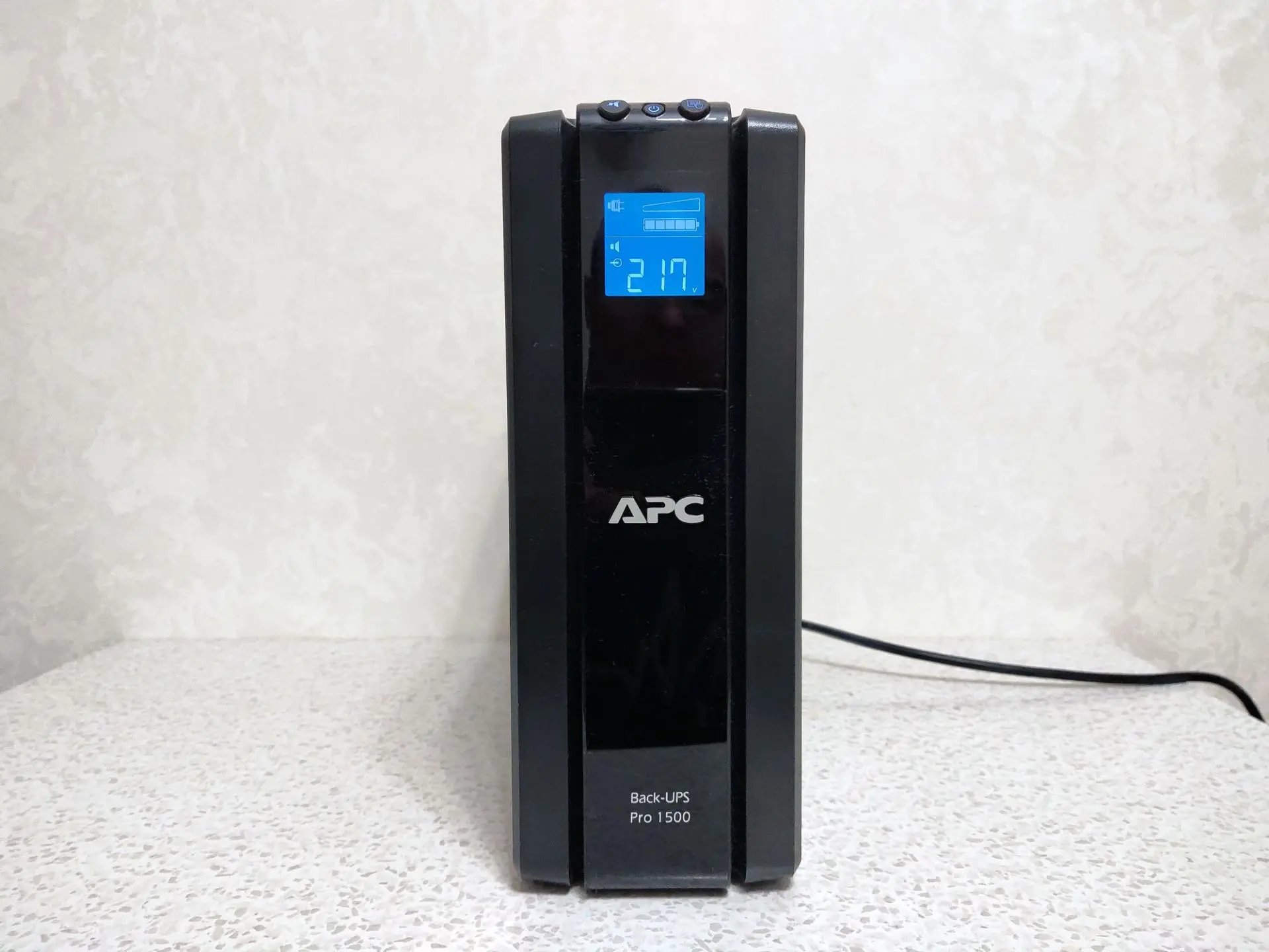 Обзор ИБП APC by Schneider Electric Back-UPS Pro BR1500G-RS