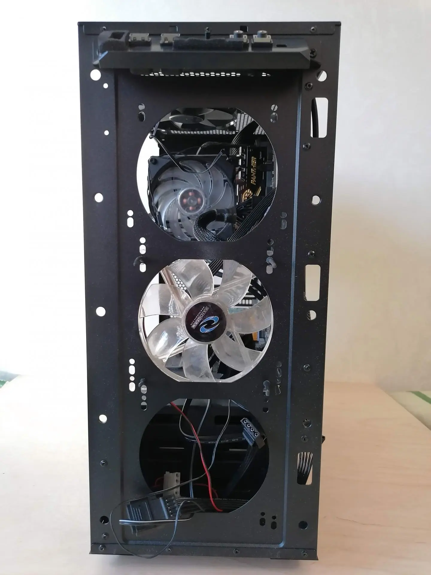 Обзор компьютерного корпуса Cooler Master MasterBox MB520 (MCB-B520-KANN-S02)