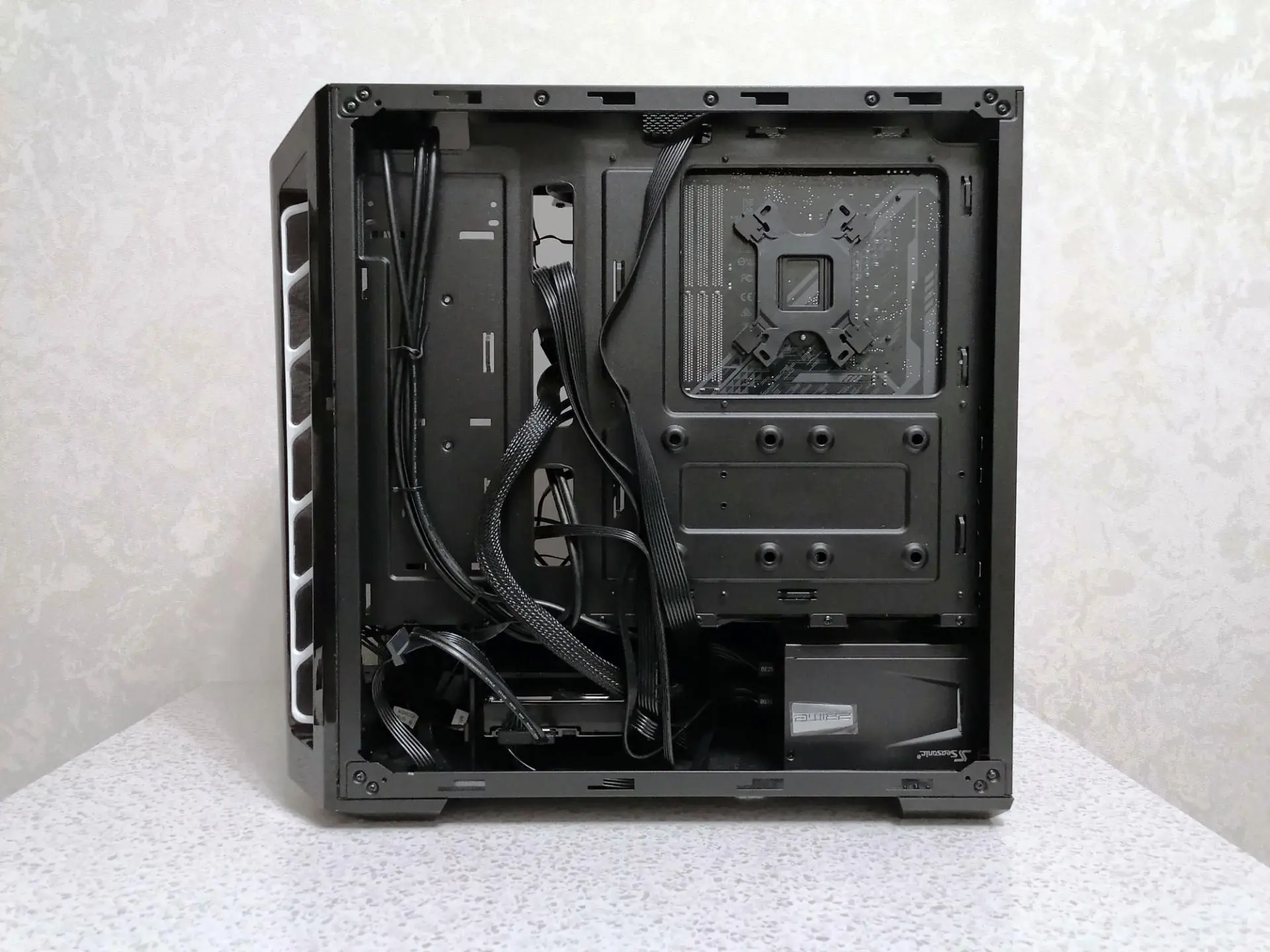 Обзор компьютерного корпуса Cooler Master MasterBox MB520 (MCB-B520-KANN-S02)
