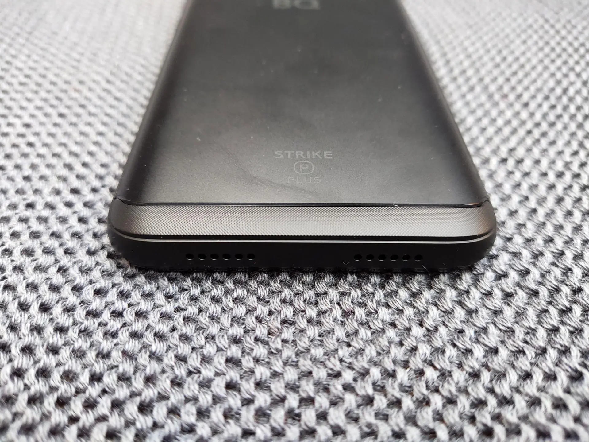Обзор смартфона BQ&nbsp;Strike Power Plus (BQ-5535L)