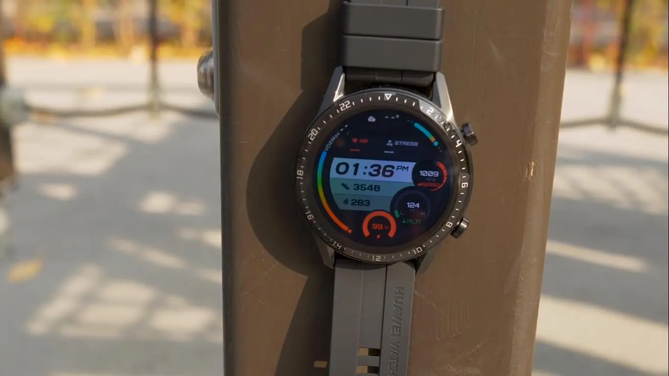 Полный обзор Huawei Watch GT 2 и сравнение с Amazfit GTR