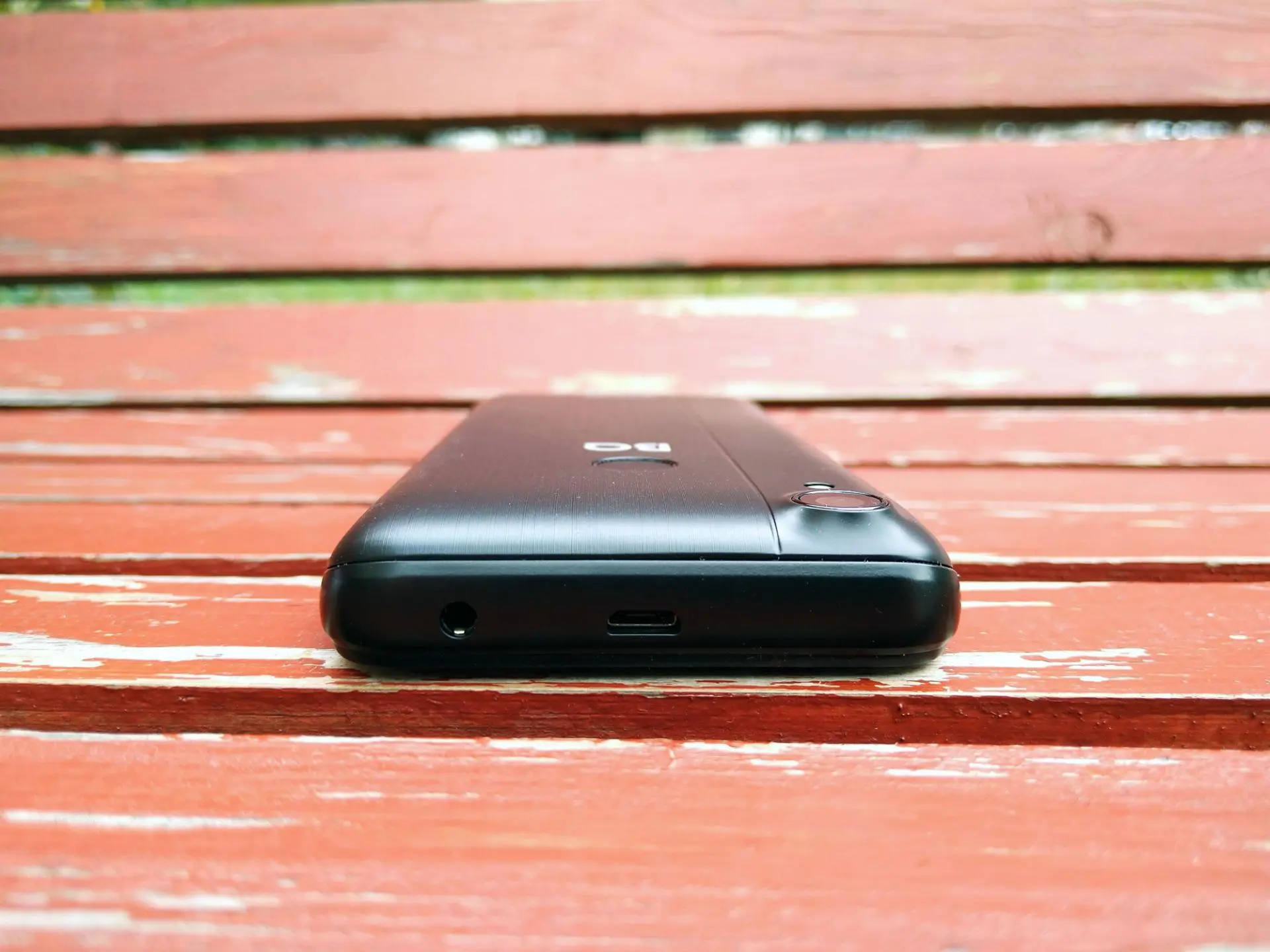 Обзор смартфона с большой батареей BQ Intense 5530L