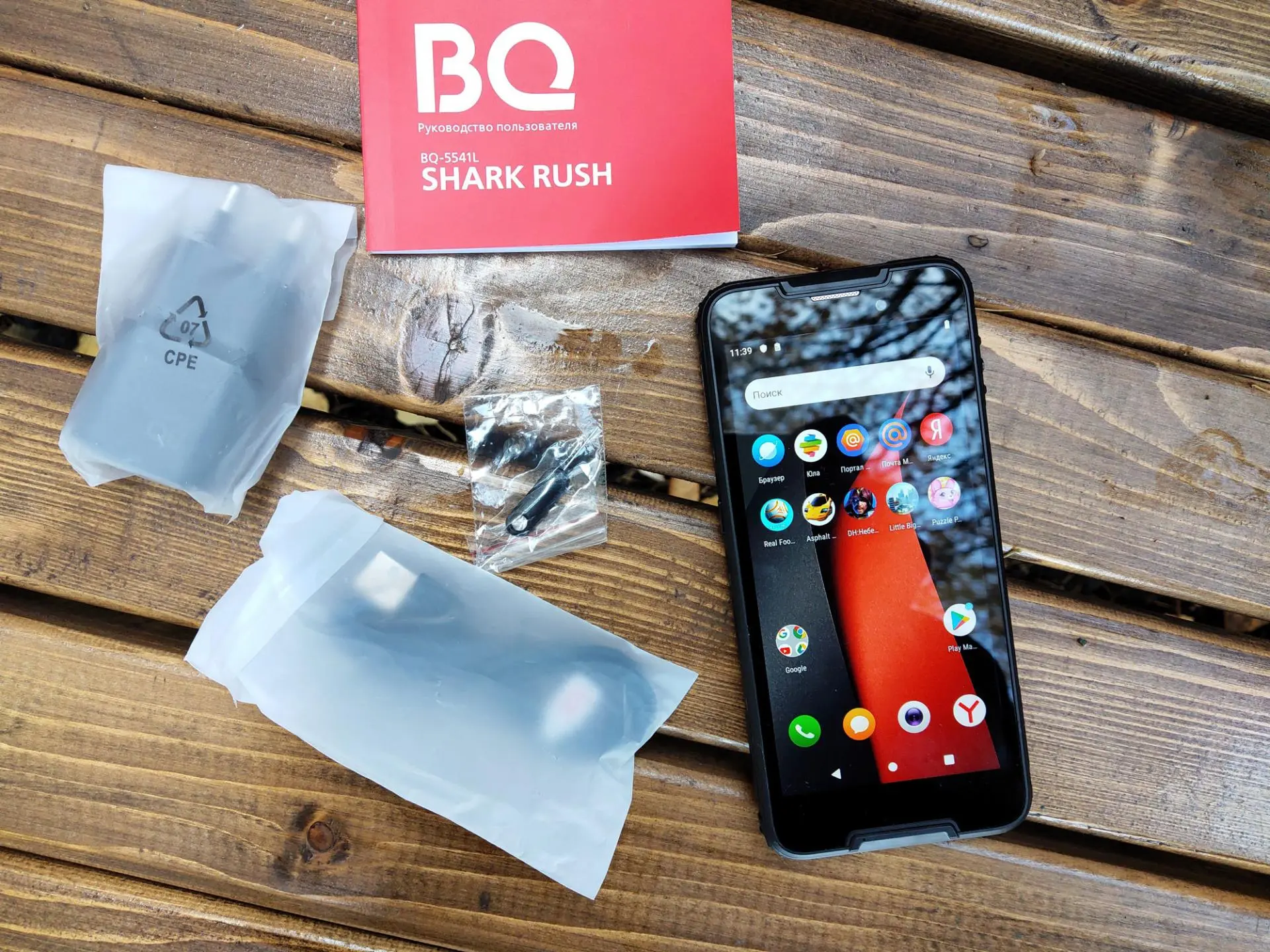 Обзор защищённого смартфона BQ&nbsp;Shark Rush (5541L)