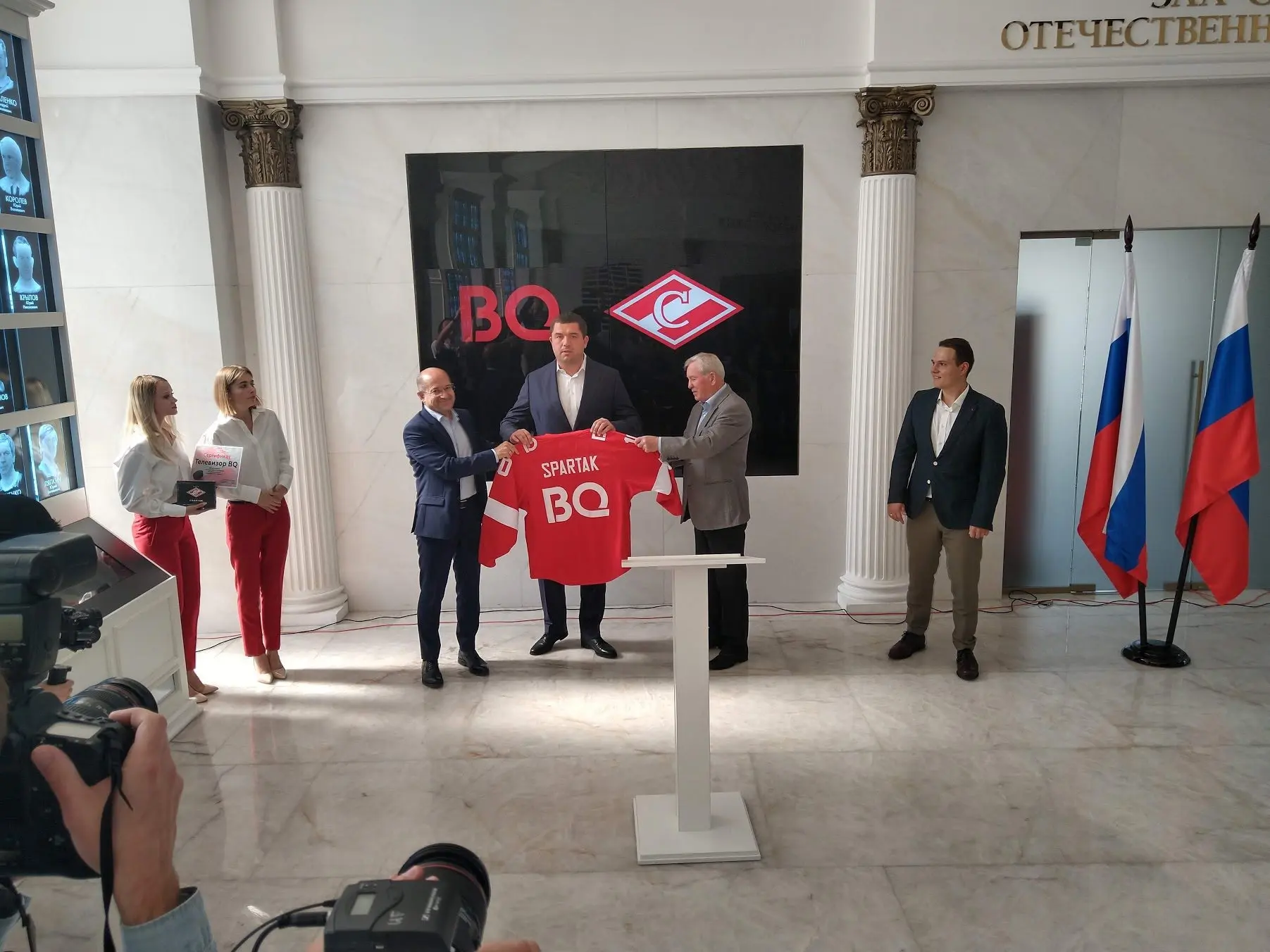 BQ и ХК Спартак объявили о партнёрстве