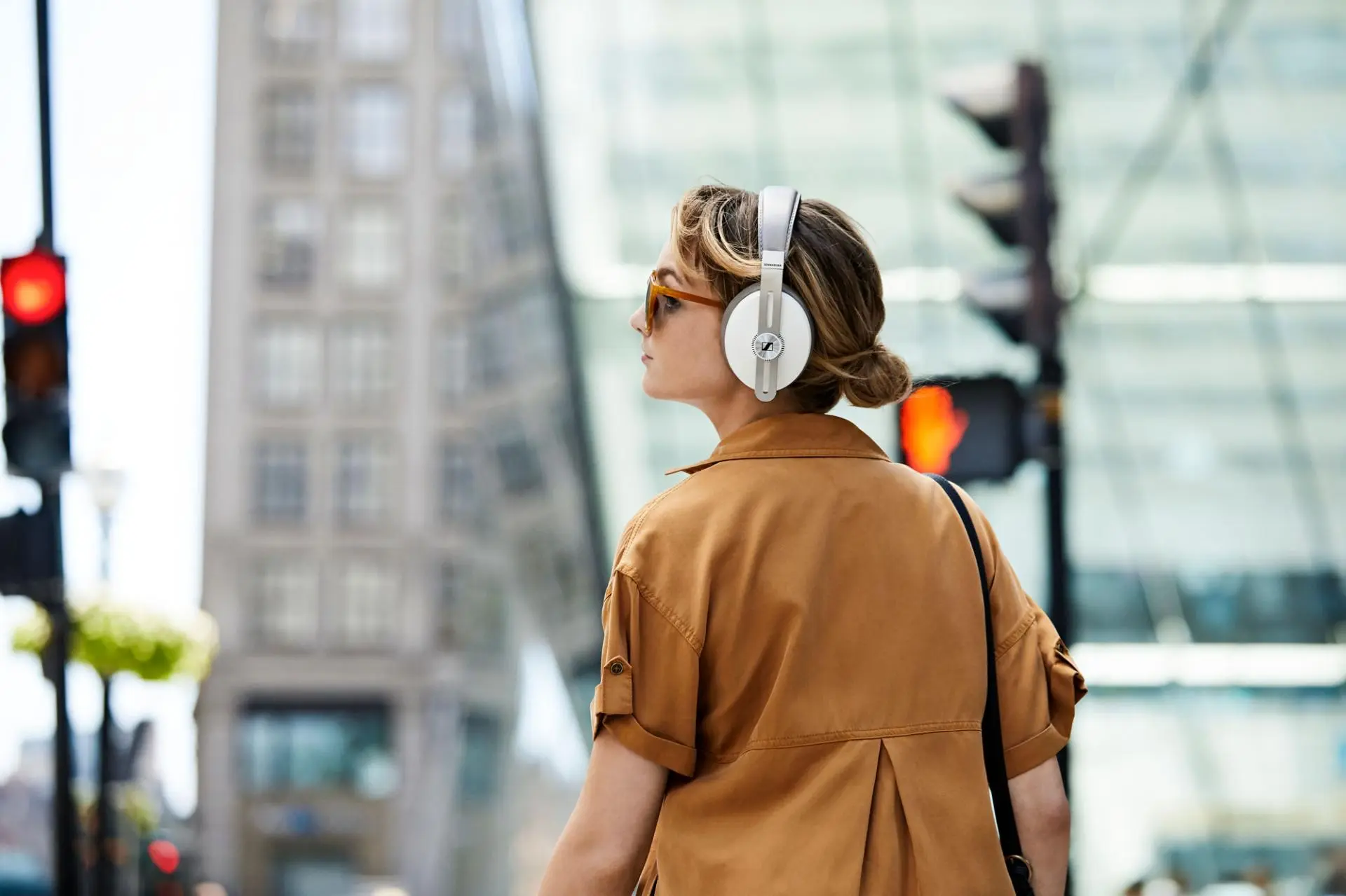 Sennheiser показала&nbsp;Momentum Wireless — наушники премиум класса
