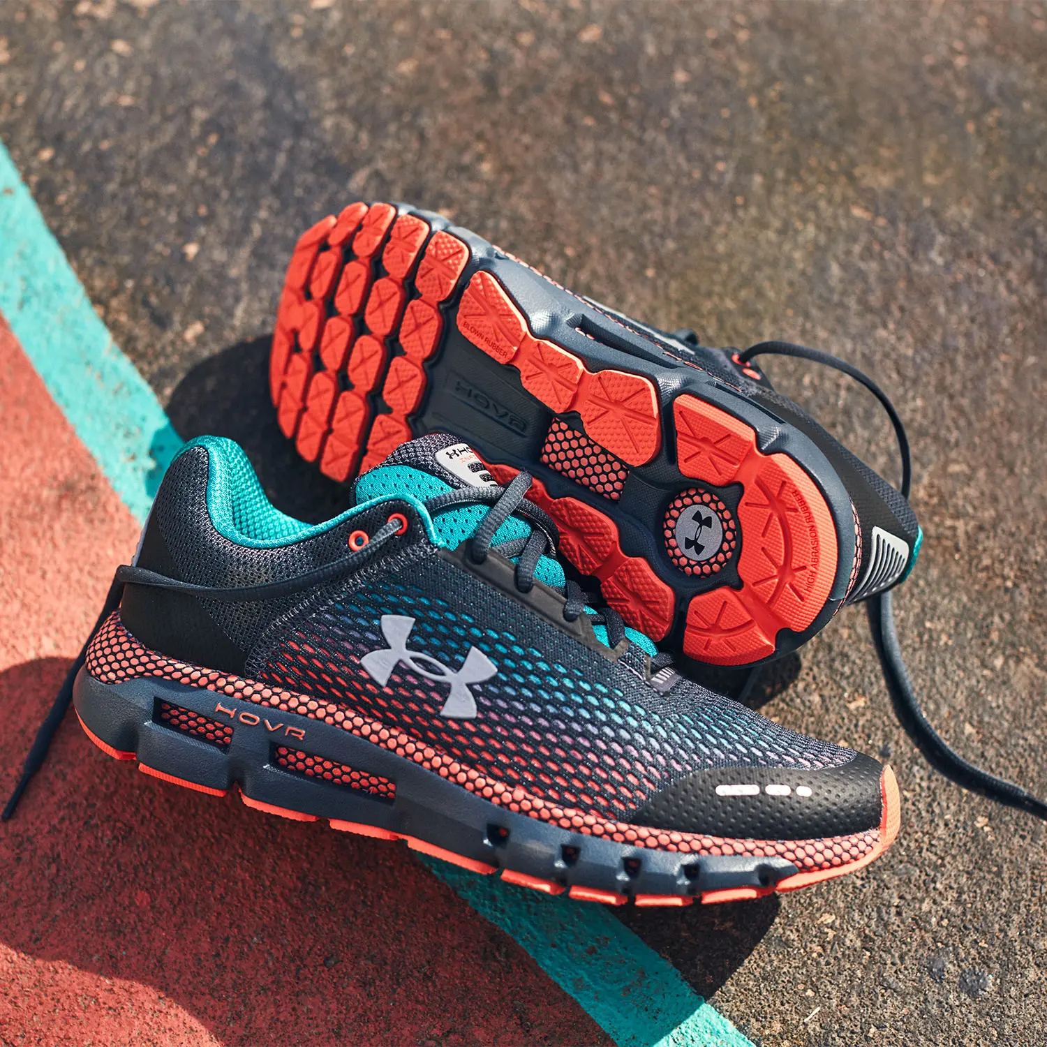 Under Armour предлагает новые модели кроссовок к Московскому Марафону 2019